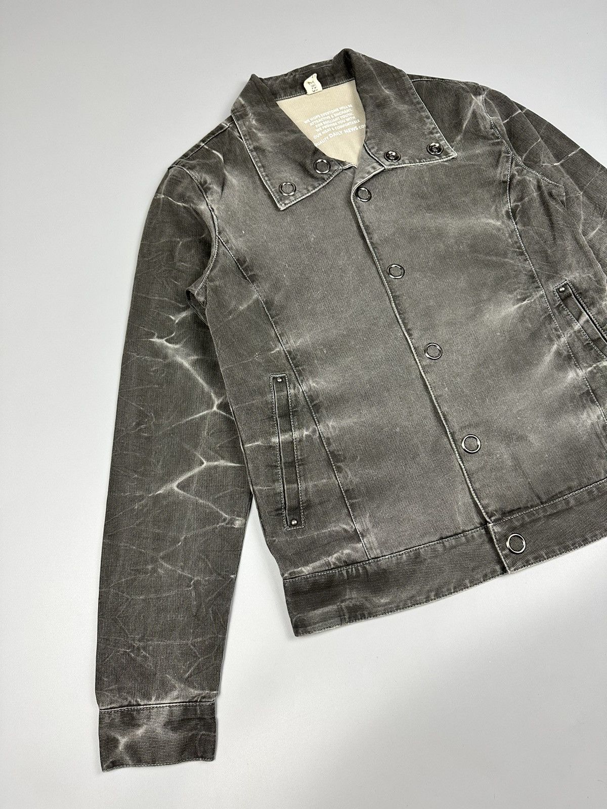 Japanese Brand Japanese Daily News Whiskered Denim Jacket Size US M / EU 48-50 / 2 - 3 Thumbnail