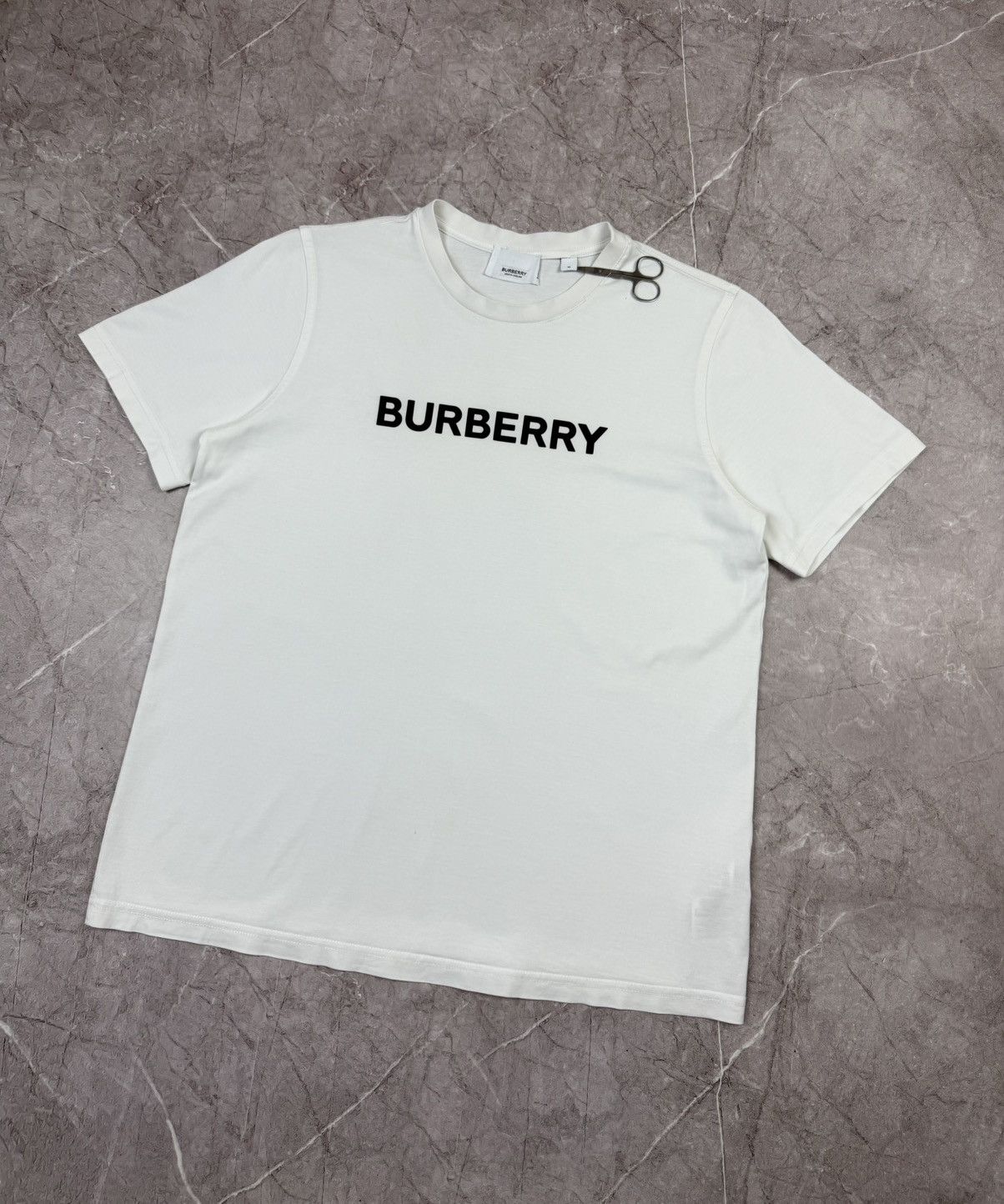 Burberry Burberry London Big Logo T-shirt M Size US M / EU 48-50 / 2 - 3 Thumbnail