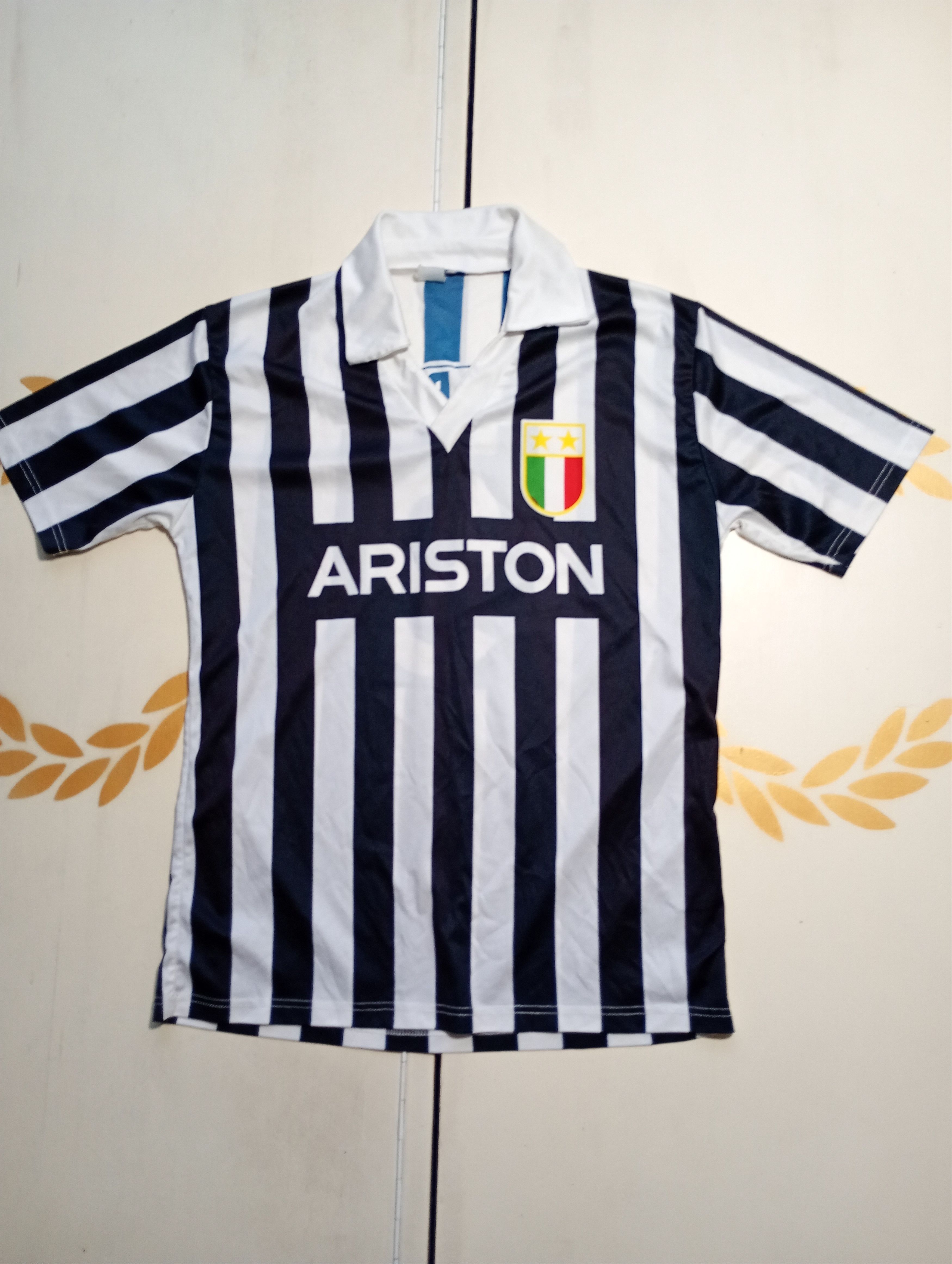 Vintage Juventus Fan Version Home Jersey 9 Ian Rash 1986-1987 Size US M / EU 48-50 / 2 - 1 Thumbnail