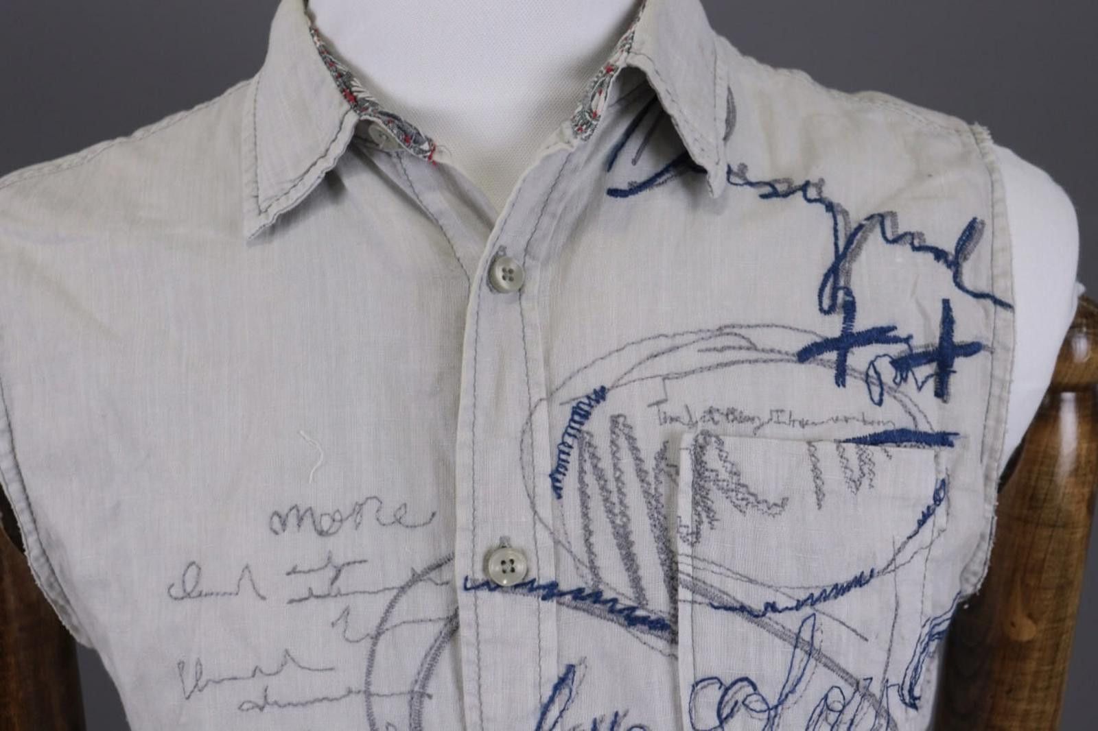 Desigual Desigual Gray Printed Art Big Logo Down Shirt Size M Size US M / EU 48-50 / 2 - 3 Thumbnail