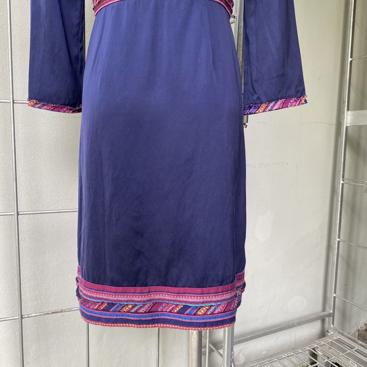 Vivienne Tam VIVIENNE TAM Navy Blue Dress with Pink Embroidered Details Size XS / US 0-2 / IT 36-38 - 24 Thumbnail