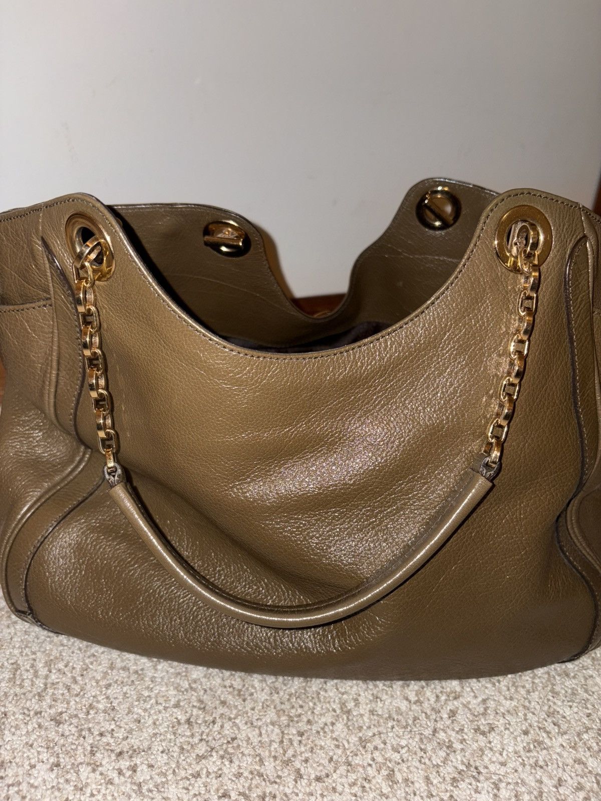Salvatore Ferragamo Salvatore Ferragamo Betulla Chain Handle Tote Size ONE SIZE - 1 Thumbnail