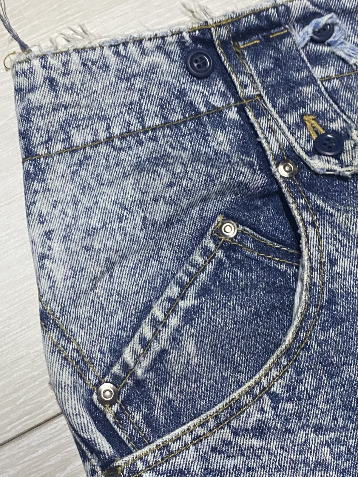 Japanese Brand Vintage Japanese Brand Wendy Acid Wash Tappered Leg Jeans Size US 32 / EU 48 - 11 Thumbnail