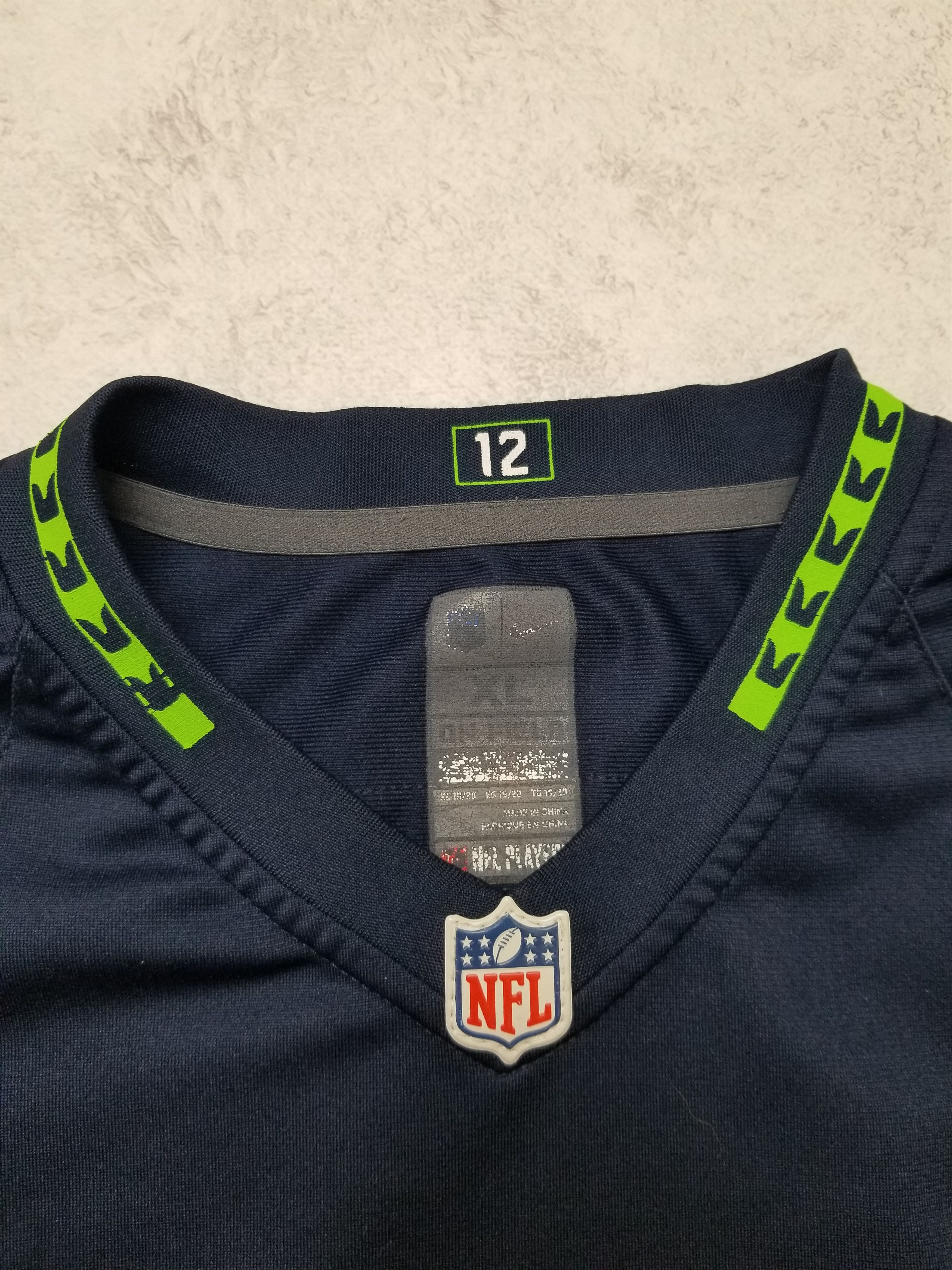 Nike Nike Russell Wilson Seattle Seahawks Jersey Youth XL Men's S Size US S / EU 44-46 / 1 - 11 Thumbnail