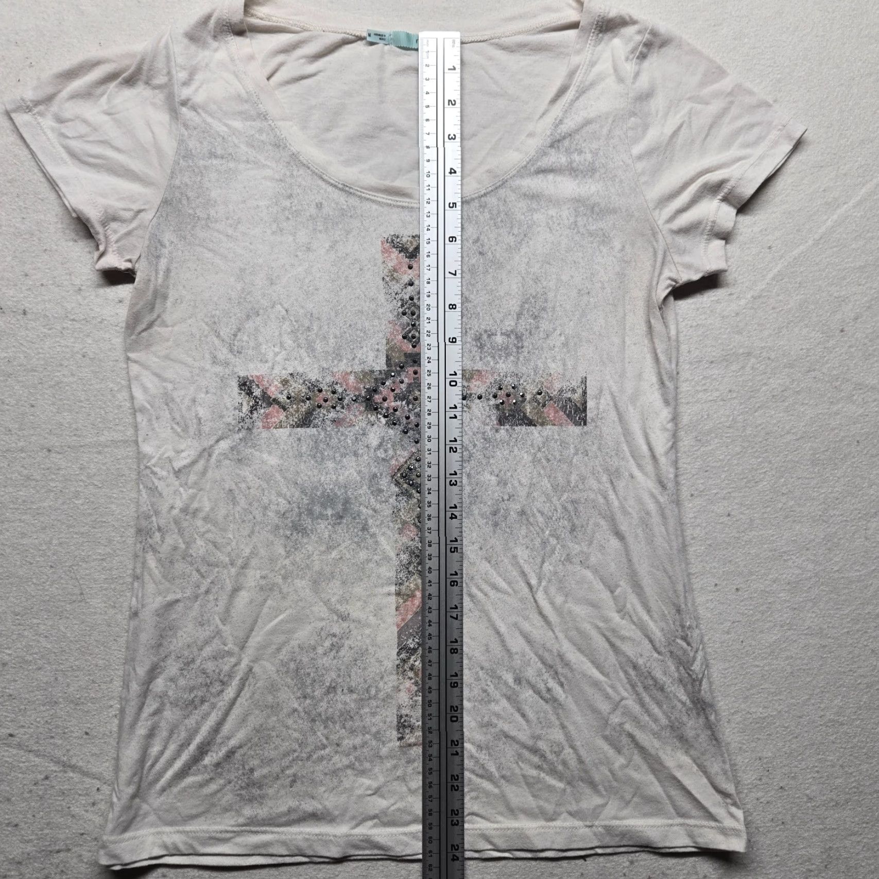 Vintage Maurice’s Shirt T-Shirt White Short Sleeve Adult Womens M Medium String Cross Embellished Shirt - Maurices Womens Medium White Classic Tee Size M / US 6-8 / IT 42-44 - 5 Thumbnail