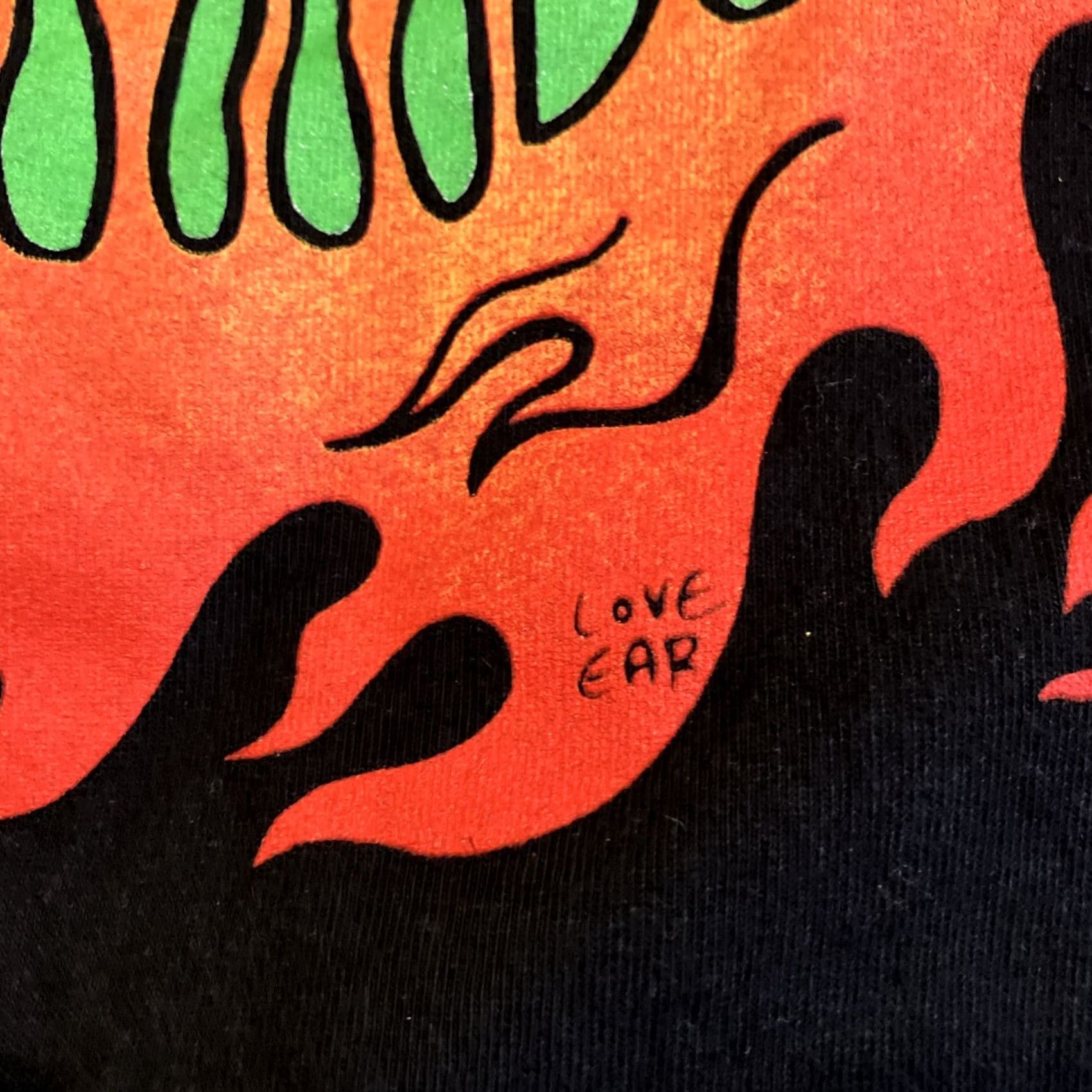 Vintage VINTAGE BROSH POMADE T-Shirt Love Ear Fire Graphic USA XL Black Mens Short Sleeve Clothing Shirt Size US XL / EU 56 / 4 - 3 Thumbnail