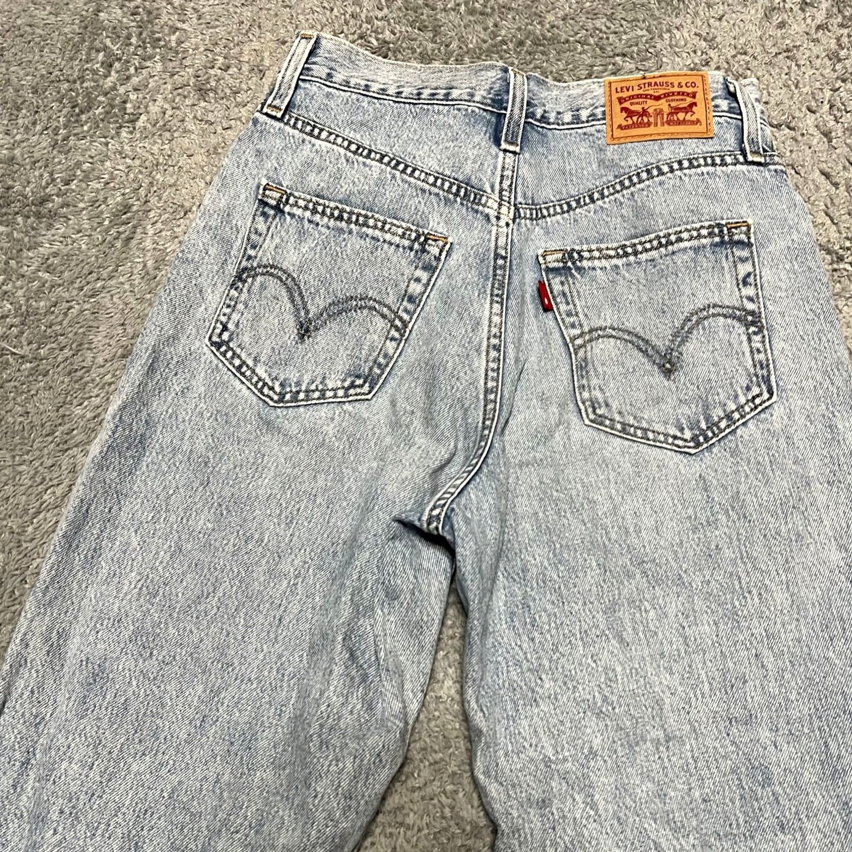 Levi's Levi's Jeans Womens 25 Regular Blue Denim High Waisted Straight 27x30 Relaxed Fit Womens Jeans 25 Regular Blue Denim High Waisted Straight Levi's Size 42" / US 20 - 4 Thumbnail