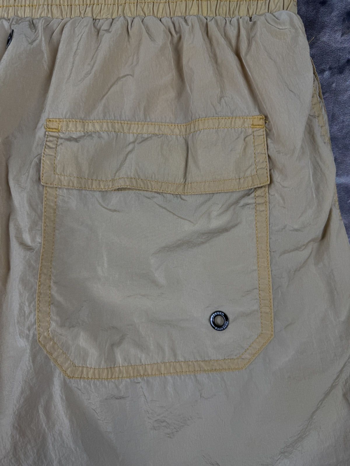 Weekend Offender Men’s Weekend Offender Shorts Nylon Streetwear Size Medium Size US 32 / EU 48 - 9 Thumbnail