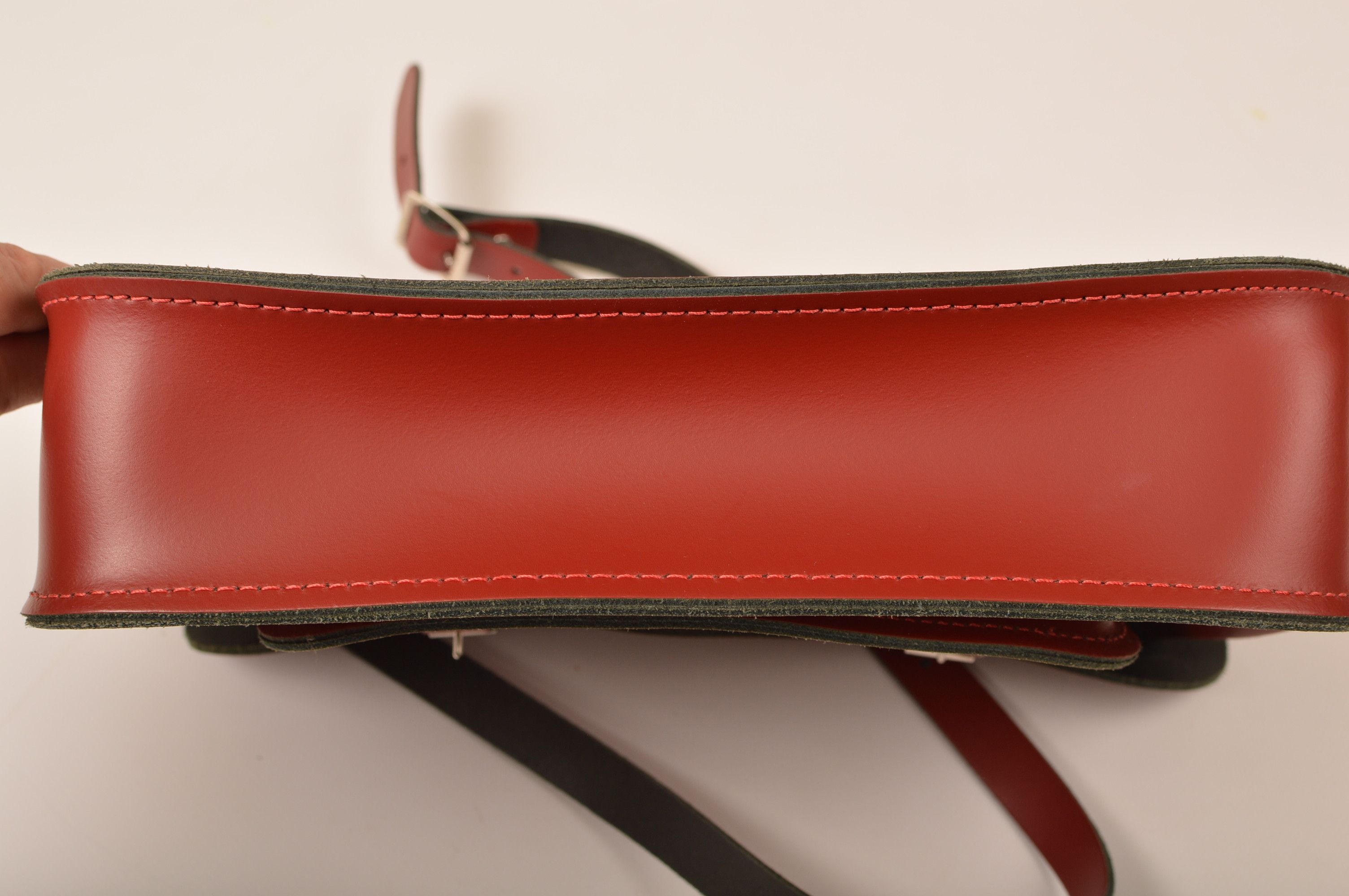 Cambridge Satchel Company × Leather The Leather Satchel Company Classic Red Leather Satchel Size ONE SIZE - 7 Thumbnail