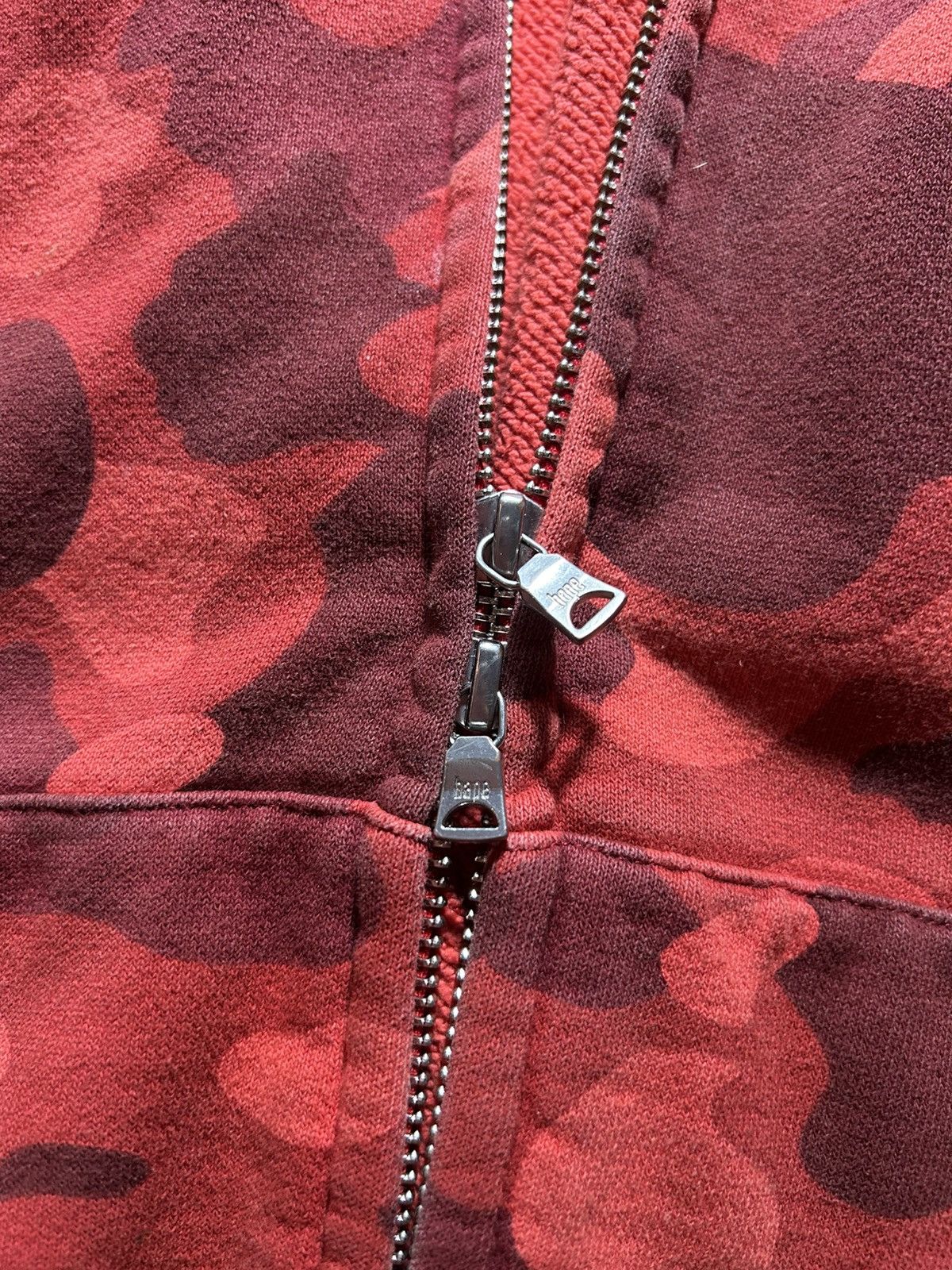 Bape BAPE PONR RED CAMO SHARK ZIP HOODIE MENS (M) Size US M / EU 48-50 / 2 - 5 Thumbnail