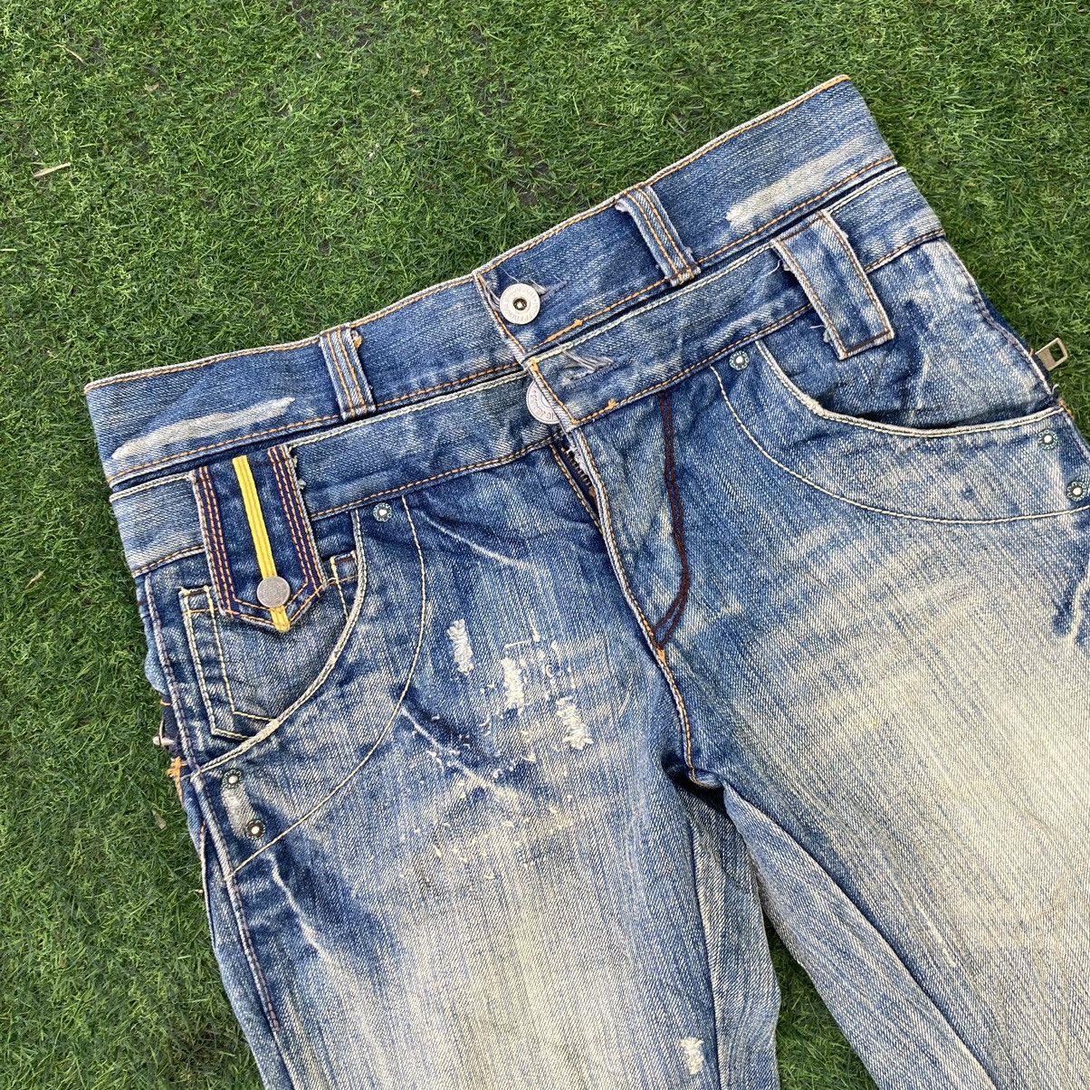 If Six Was Nine HERITAGE STONE FLARED DISTRESSED JEANS Size US 30 / EU 46 - 3 Thumbnail