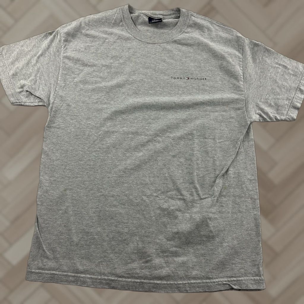 Tommy Hilfiger VINTAGE Tommy Hilfiger Short Sleeve T Shirt Men's XL Gray Size US XL / EU 56 / 4 - 1 Thumbnail
