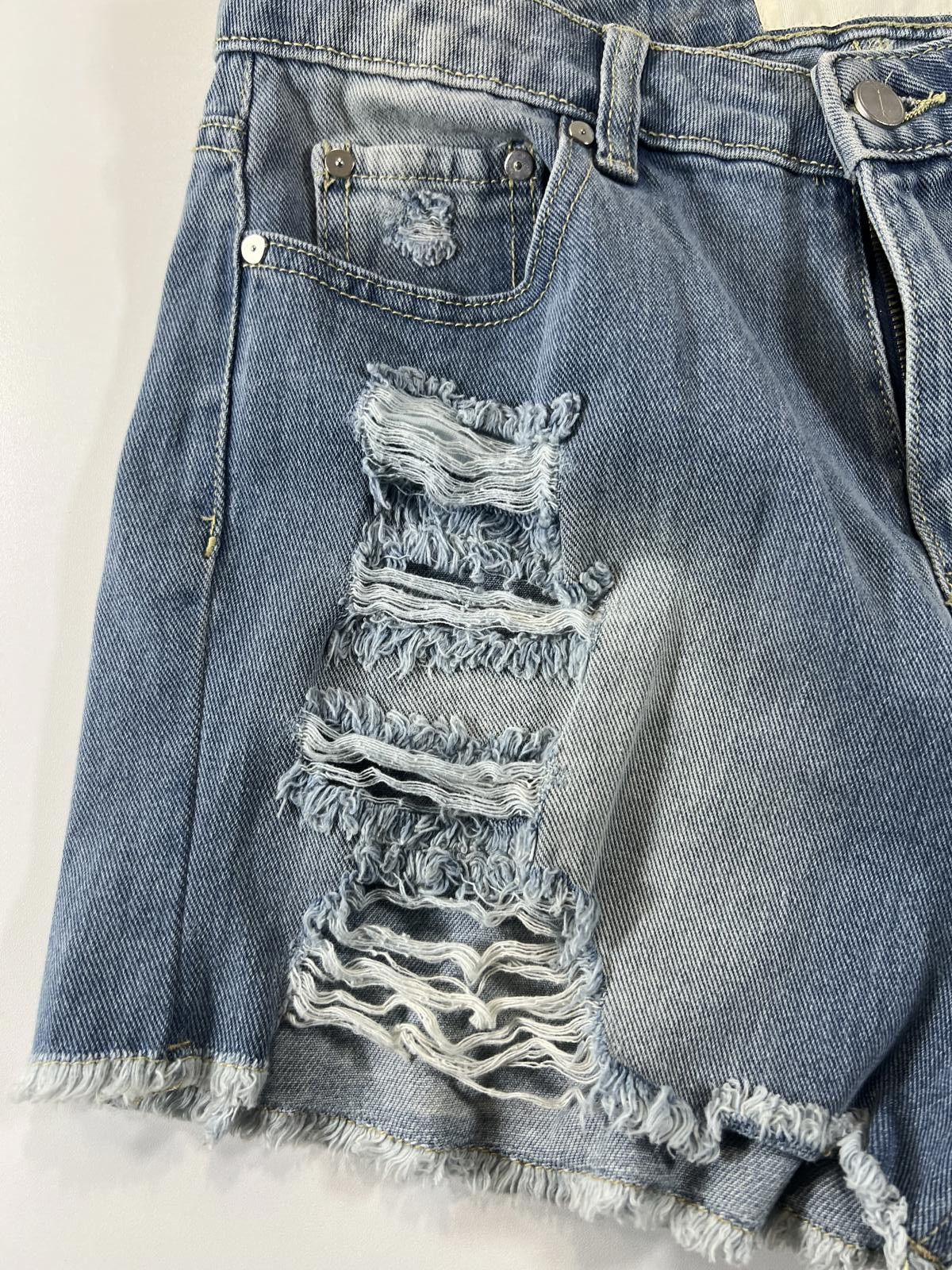Cherokee Cherokee Distressed Denim Shorts 7 Size 28" / US 6 / IT 42 - 3 Thumbnail