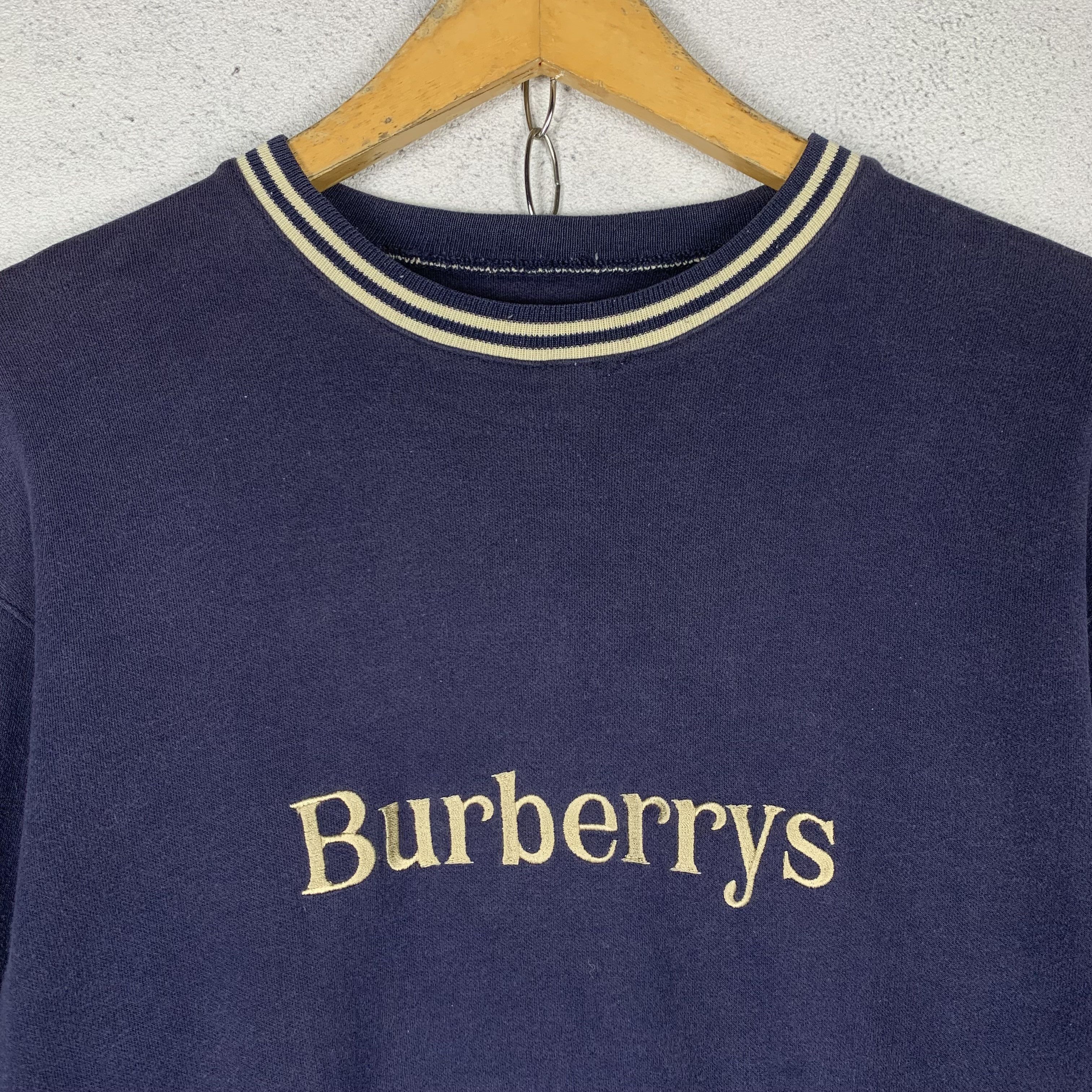 Burberry Vintage Burberry Sweatshirt Crewneck Size US S / EU 44-46 / 1 - 2 Thumbnail