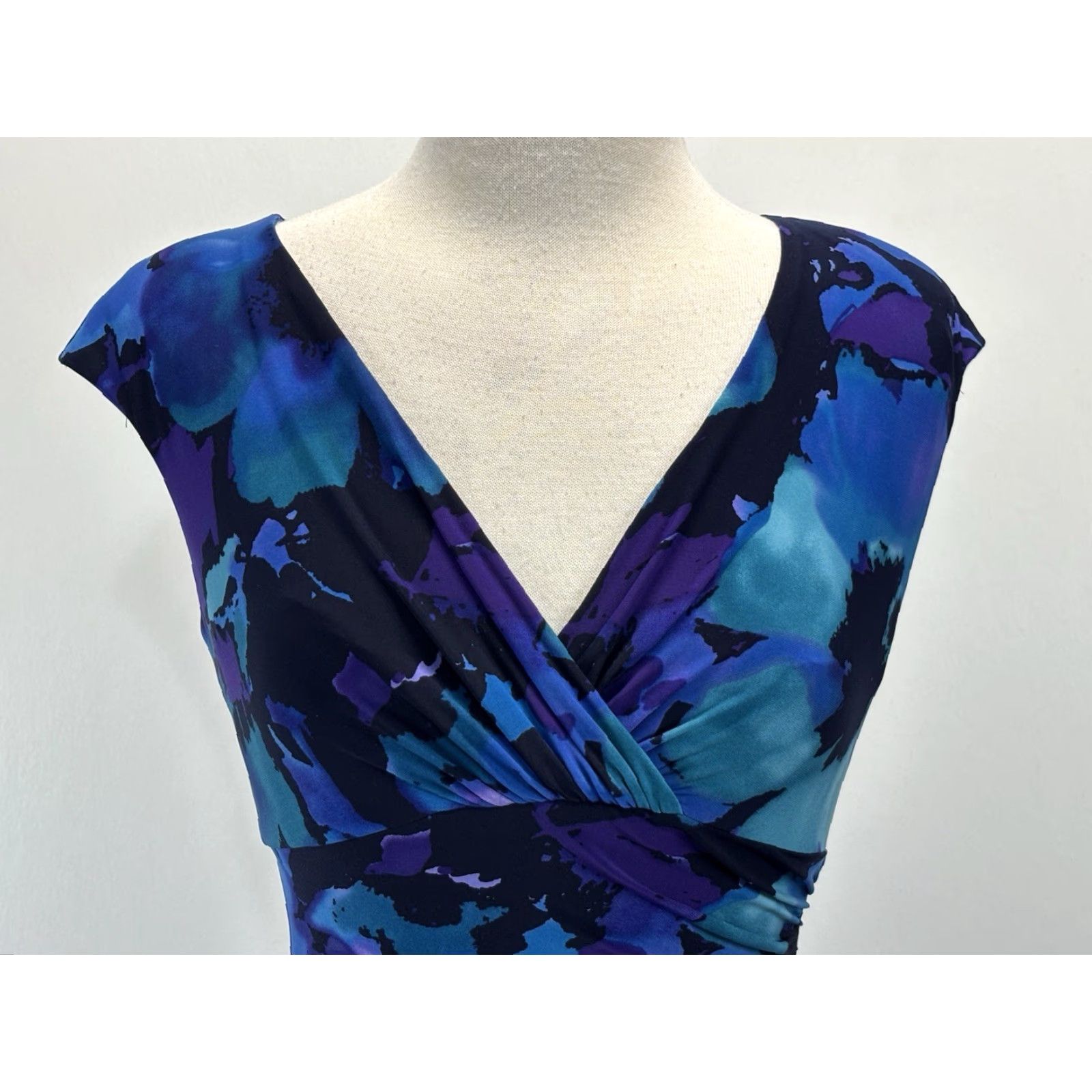 Ralph Lauren VINTAGE Lauren Ralph Lauren Floral Sheath Dress Sz 2 Blue Purple Sleeveless Stretch Party Womens Size XS / US 0-2 / IT 36-38 - 5 Thumbnail