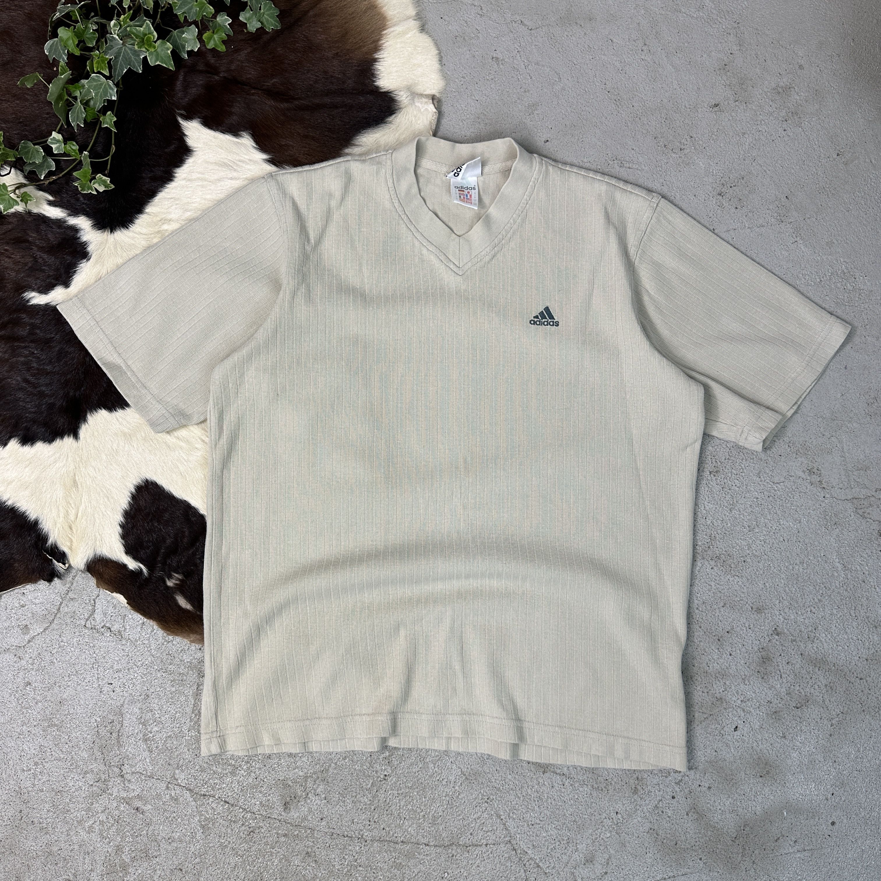 Adidas × Vintage Adidas Vintage 00s Y2K Beige T Shirt Size US M / EU 48-50 / 2 - 2 Thumbnail