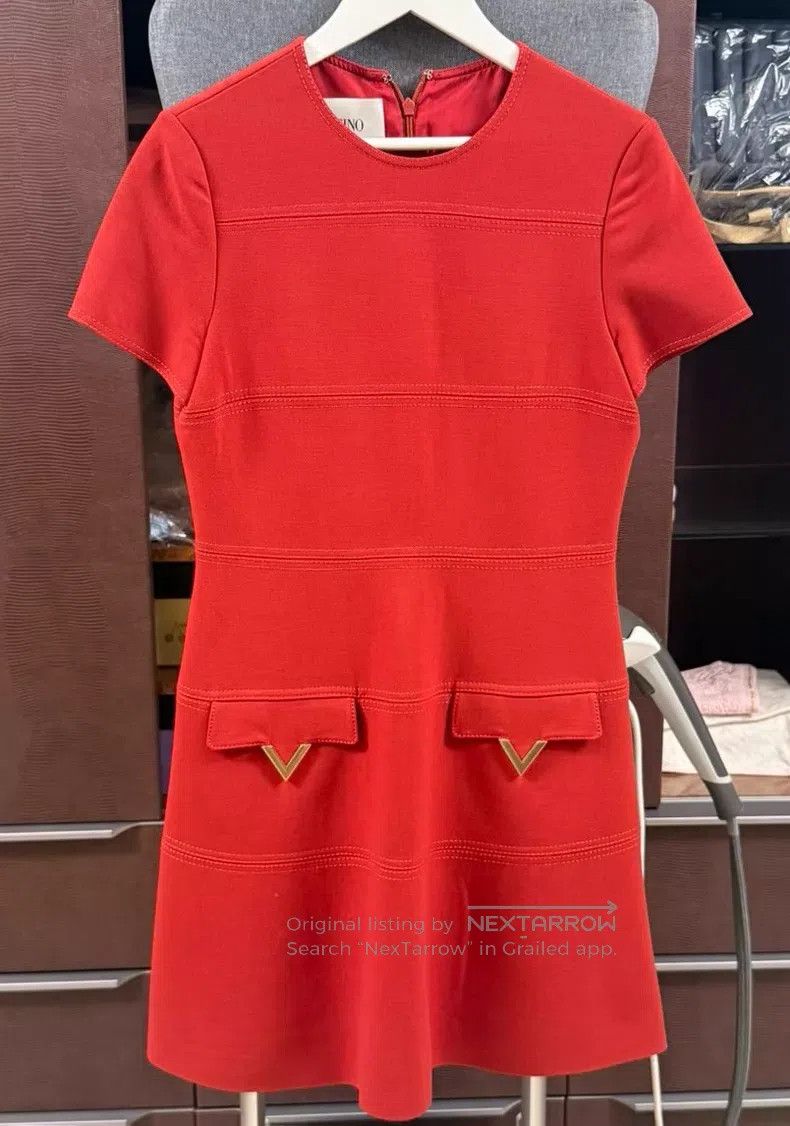 Valentino Valentino Classic metal V-letter pocket dress Size M / US 6-8 / IT 42-44 - 2 Thumbnail
