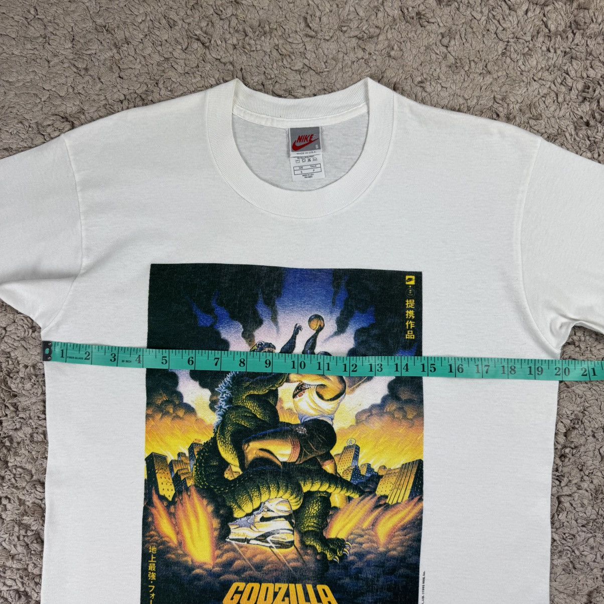 Nike Vintage 1992 Nike Godzilla vs. Charles Barkley T-shirt Size US S / EU 44-46 / 1 - 14 Thumbnail
