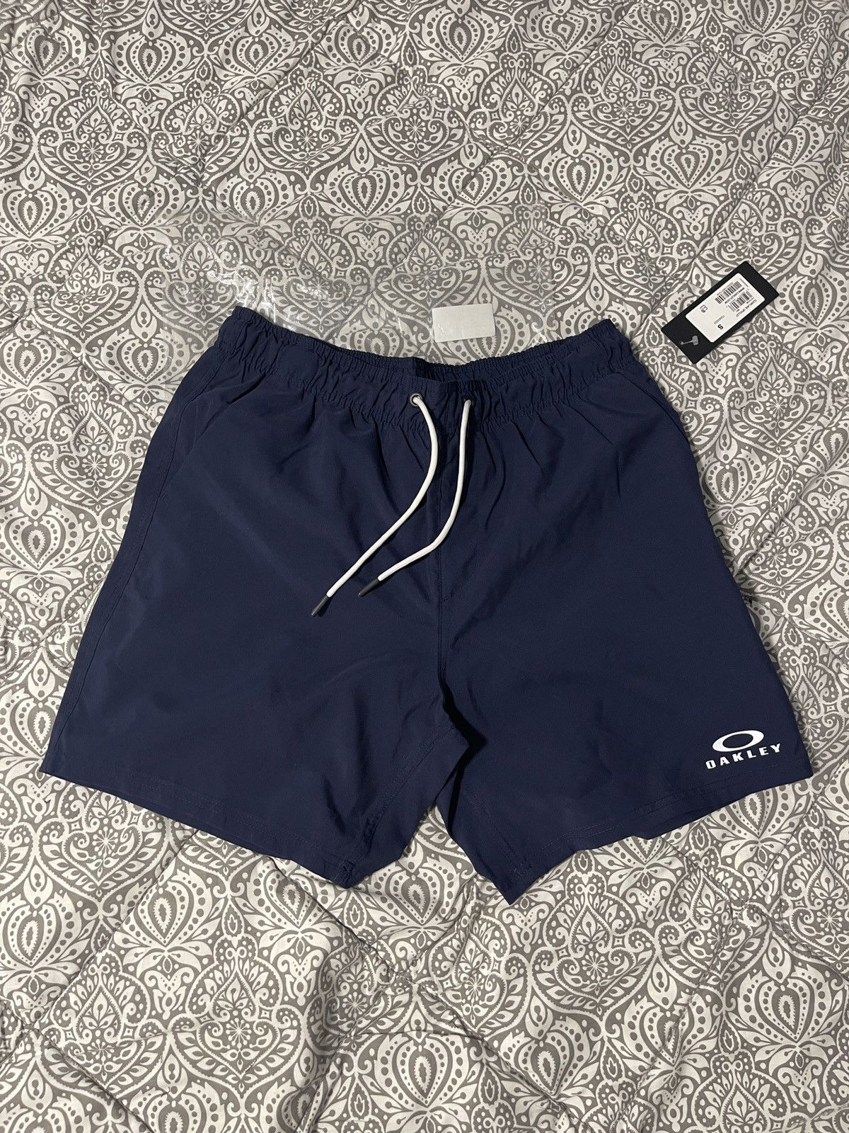 Oakley Oakley Clear Lake Shorts 18” Blue Size US 29 - 1 Thumbnail