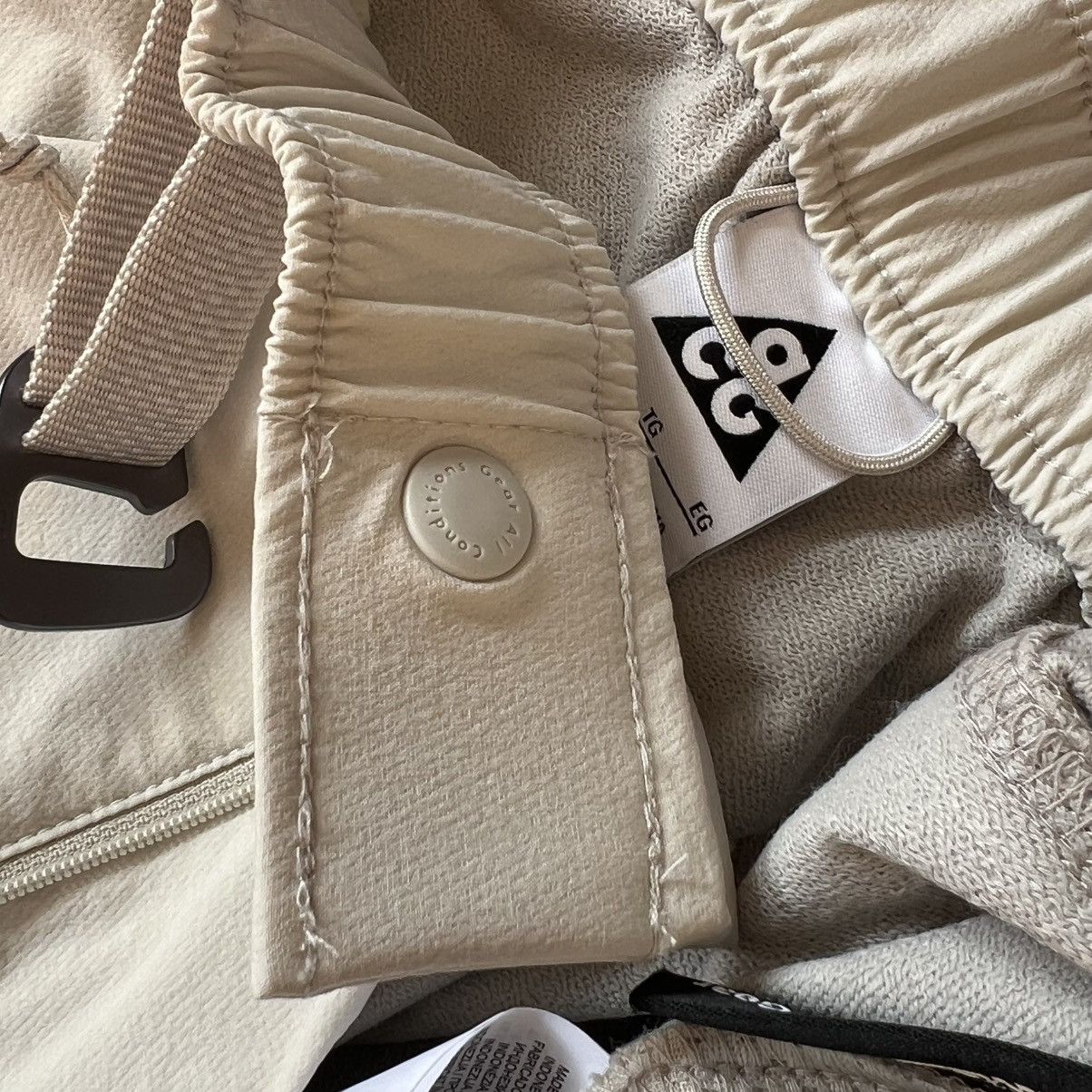Nike ACG Nike ACG Canyon Farer Cargo Pants Light Bone Colorblock XL Size US 36 / EU 52 - 8 Thumbnail