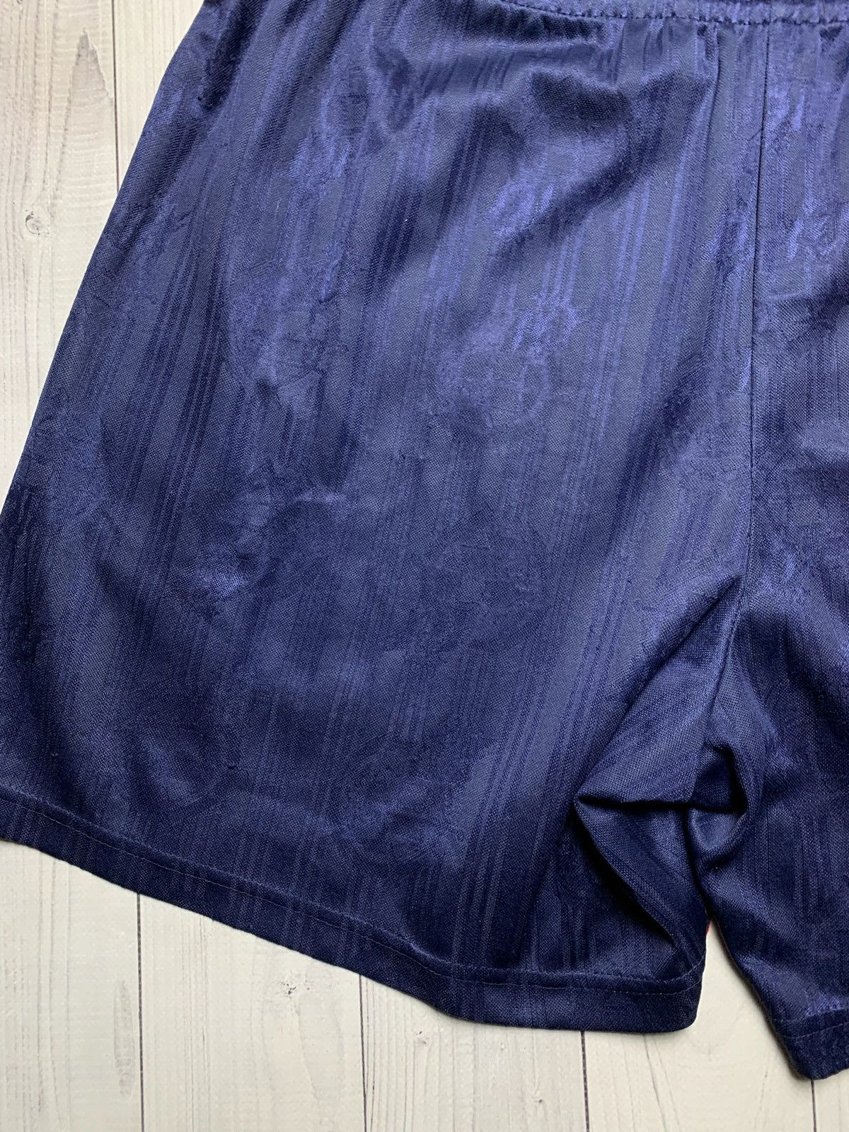 Adidas × Vintage Vintage adidas Spain soccer shorts size L rare Size US 36 / EU 52 - 6 Thumbnail