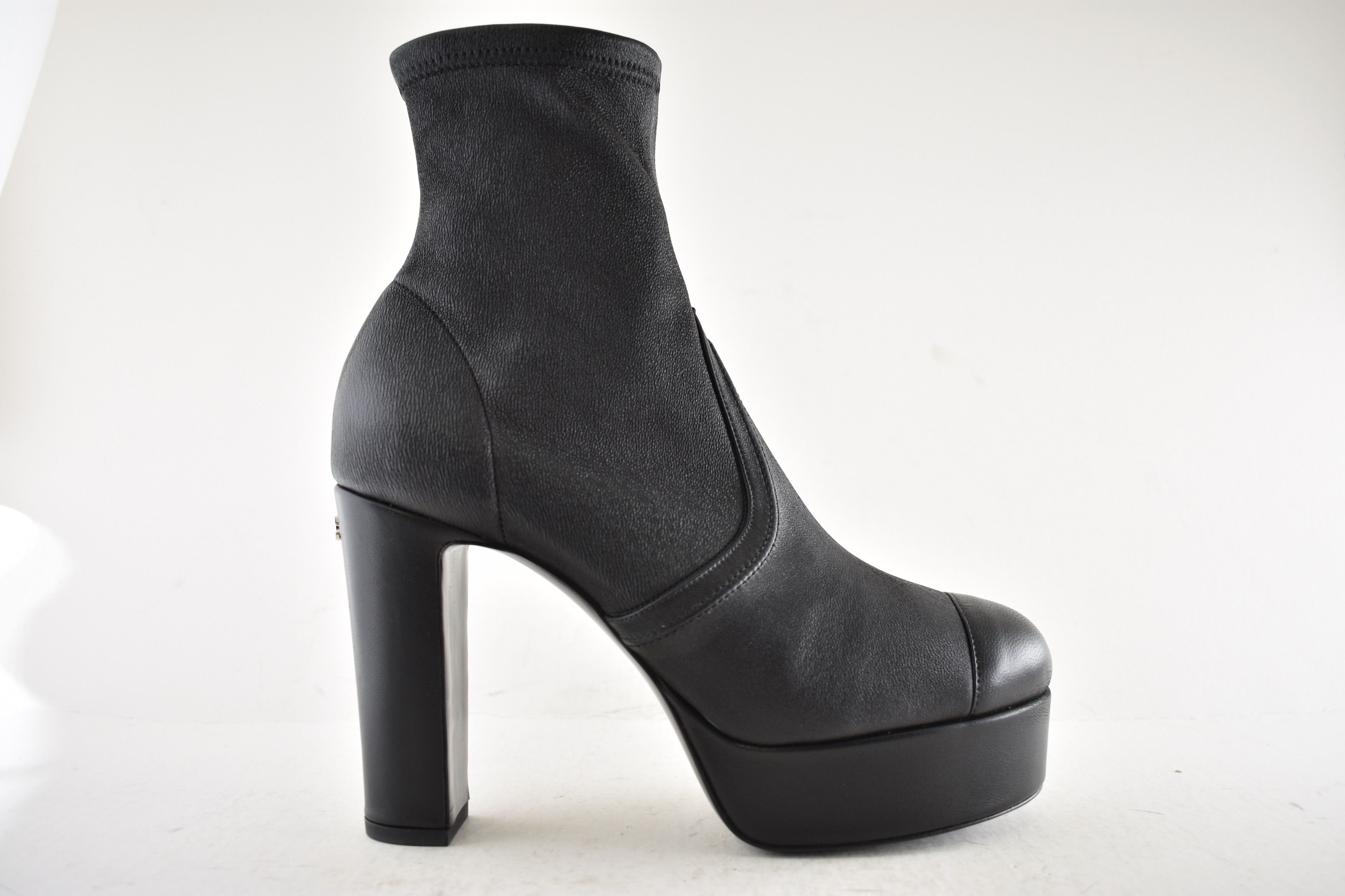 Chanel Chanel 24K Black Short Ankle Platform Block Heel Bootie 39.5 Size US 9.5 / IT 39.5 - 2 Thumbnail