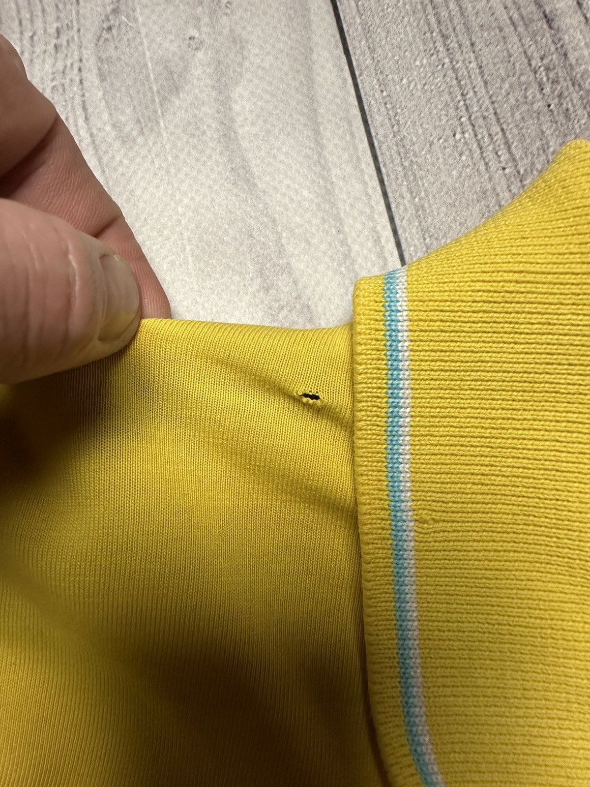 Vintage Vintage Admiral Argentina big logo size L logo rare yellow Size US L / EU 52-54 / 3 - 7 Thumbnail