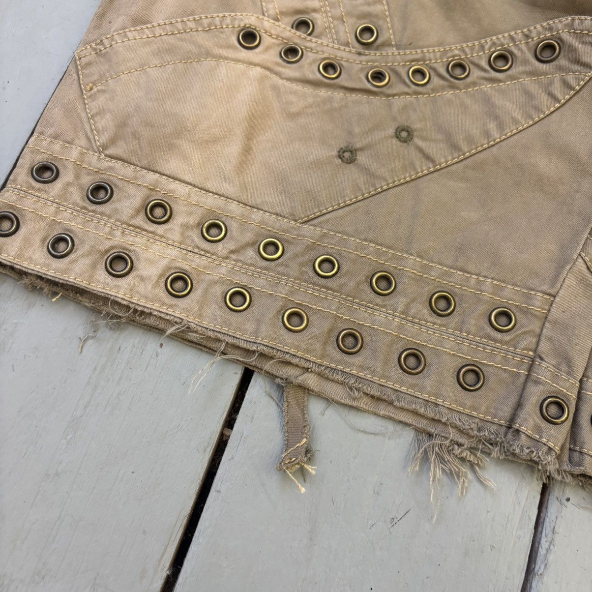 Dolce & Gabbana Reconstructed Eyelet Shorts Size US 34 / EU 50 - 4 Thumbnail
