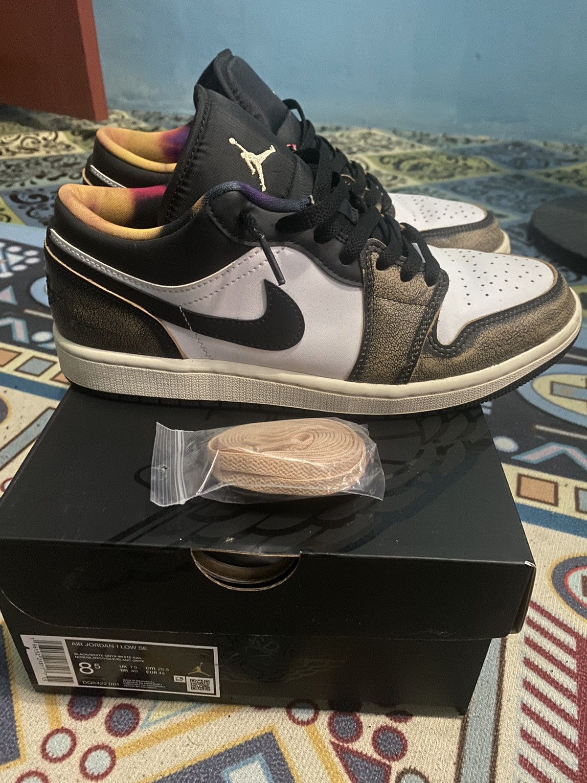 Nike Nike Air Jordan 1 Low Se Wear Away Size US 8 / EU 41 - 1 Thumbnail