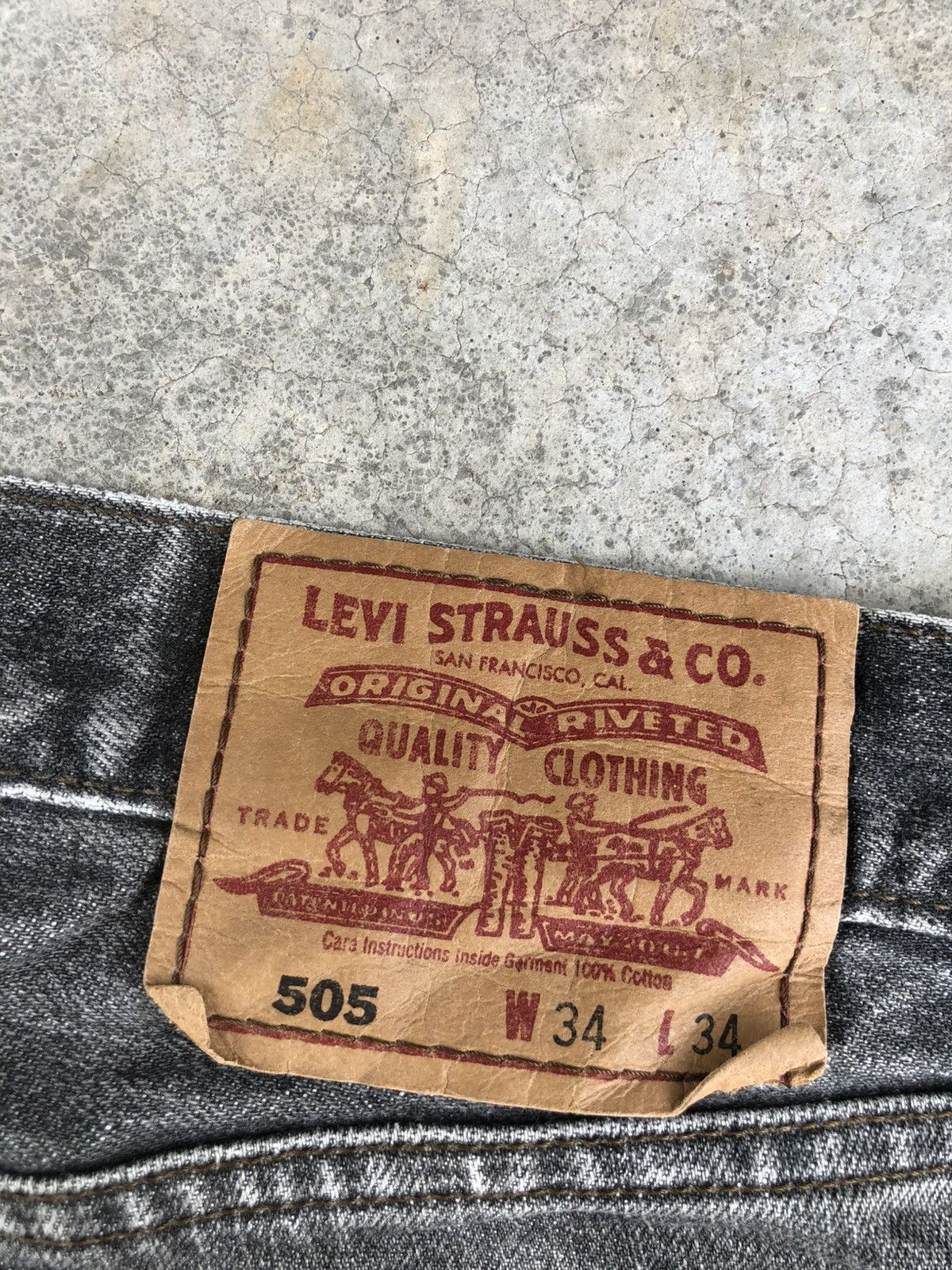 Levi's Vintage Levis 505 Distressed Denim Made in japan Size US 33 - 18 Thumbnail