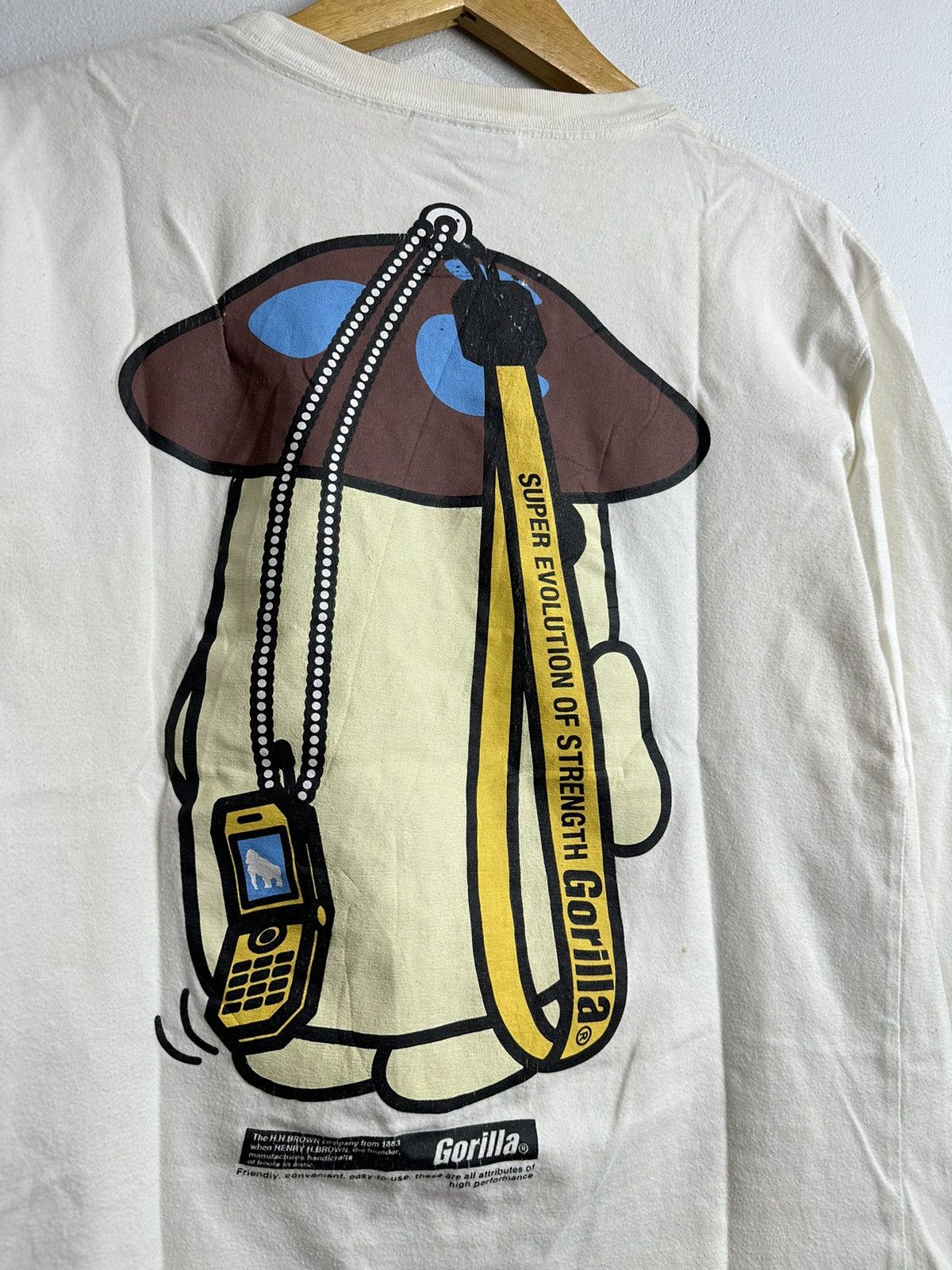 20471120 GORILLA BACK AND HIT LONG SLEEVE TEE Size US M / EU 48-50 / 2 - 4 Thumbnail