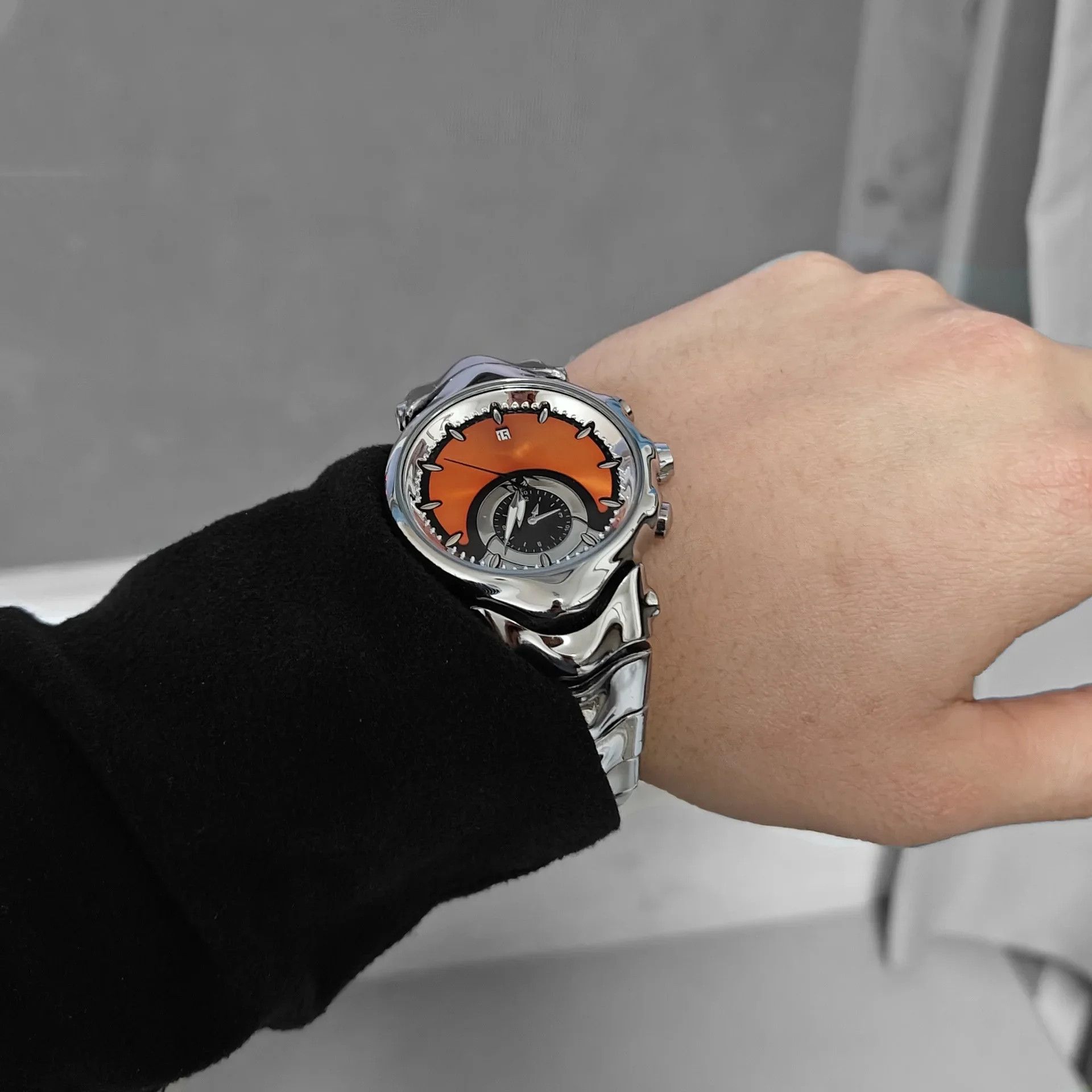 Vintage Retro Y2K Creative Business Fashion Quartz Watch Size ONE SIZE - 1 Thumbnail