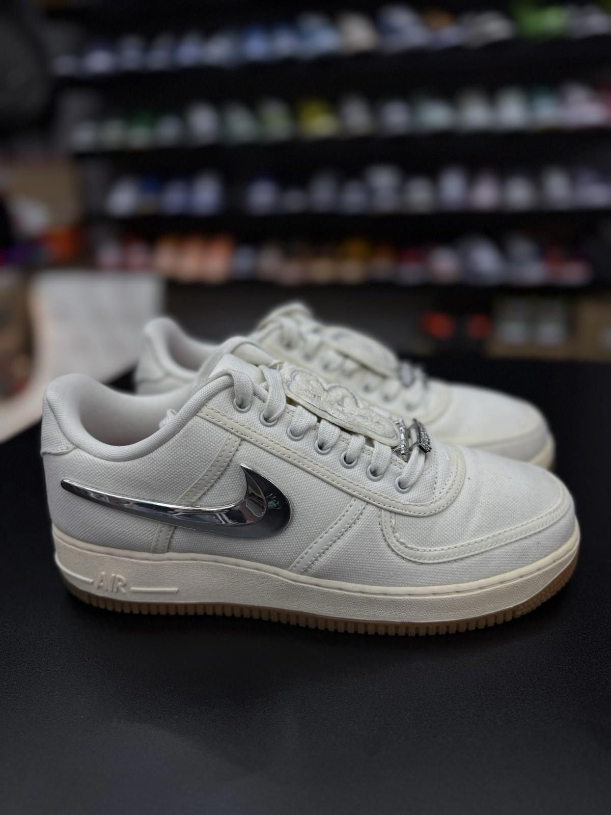 Nike Size 9.5 - Nike Air Force 1 x Travis Scott Sail 2018 Size US 9.5 / EU 42-43 - 1 Thumbnail