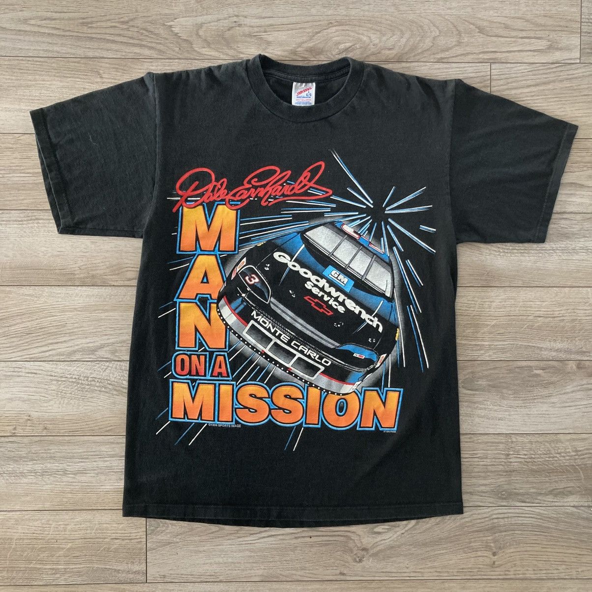 Jerzees 90s Dale Earnhardt man on a mission tee Size US L / EU 52-54 / 3 - 1 Thumbnail