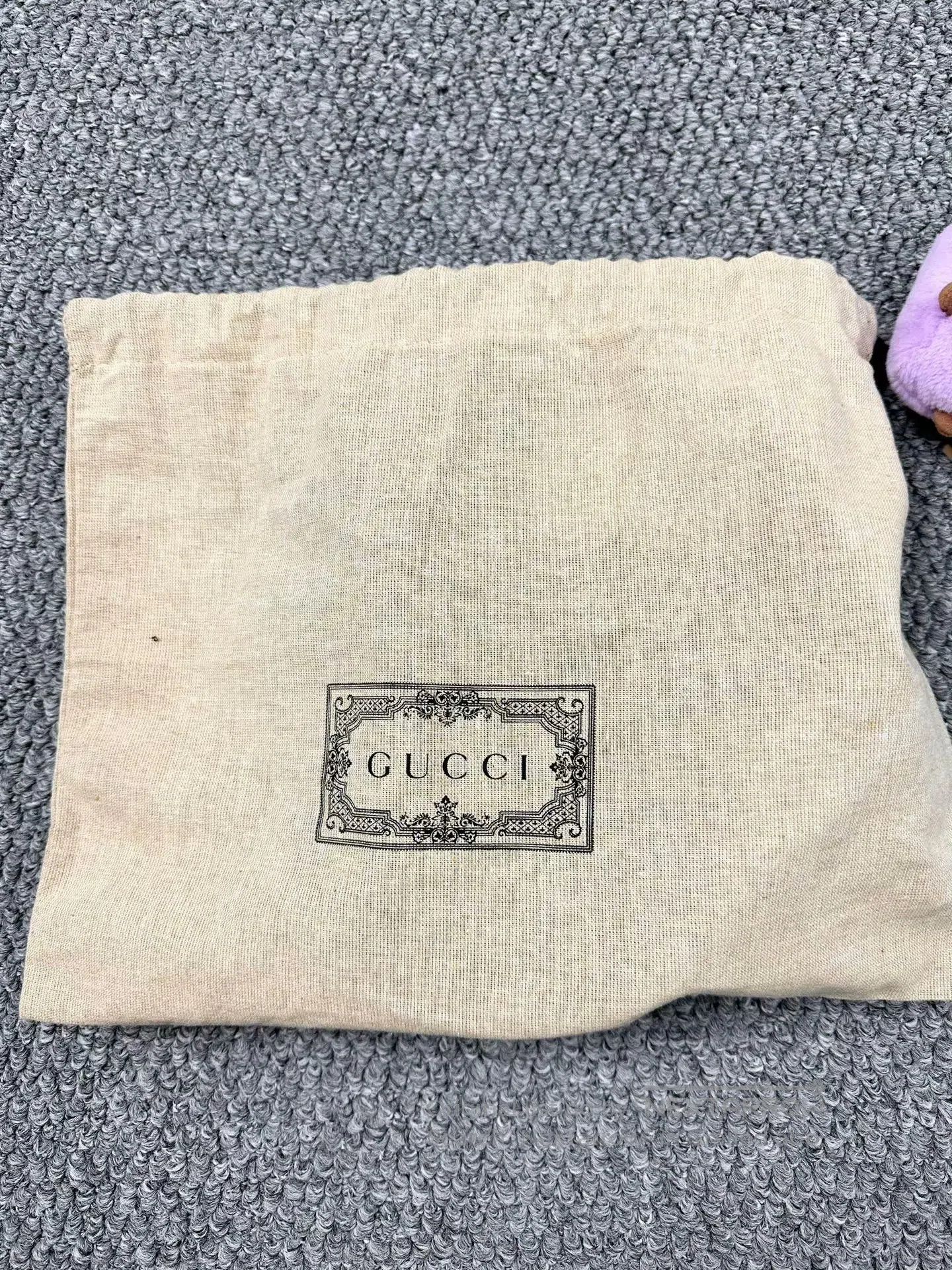 Gucci Guicci size M Dark Gray Double G All-over Printed Wool Duc Size ONE SIZE - 6 Thumbnail