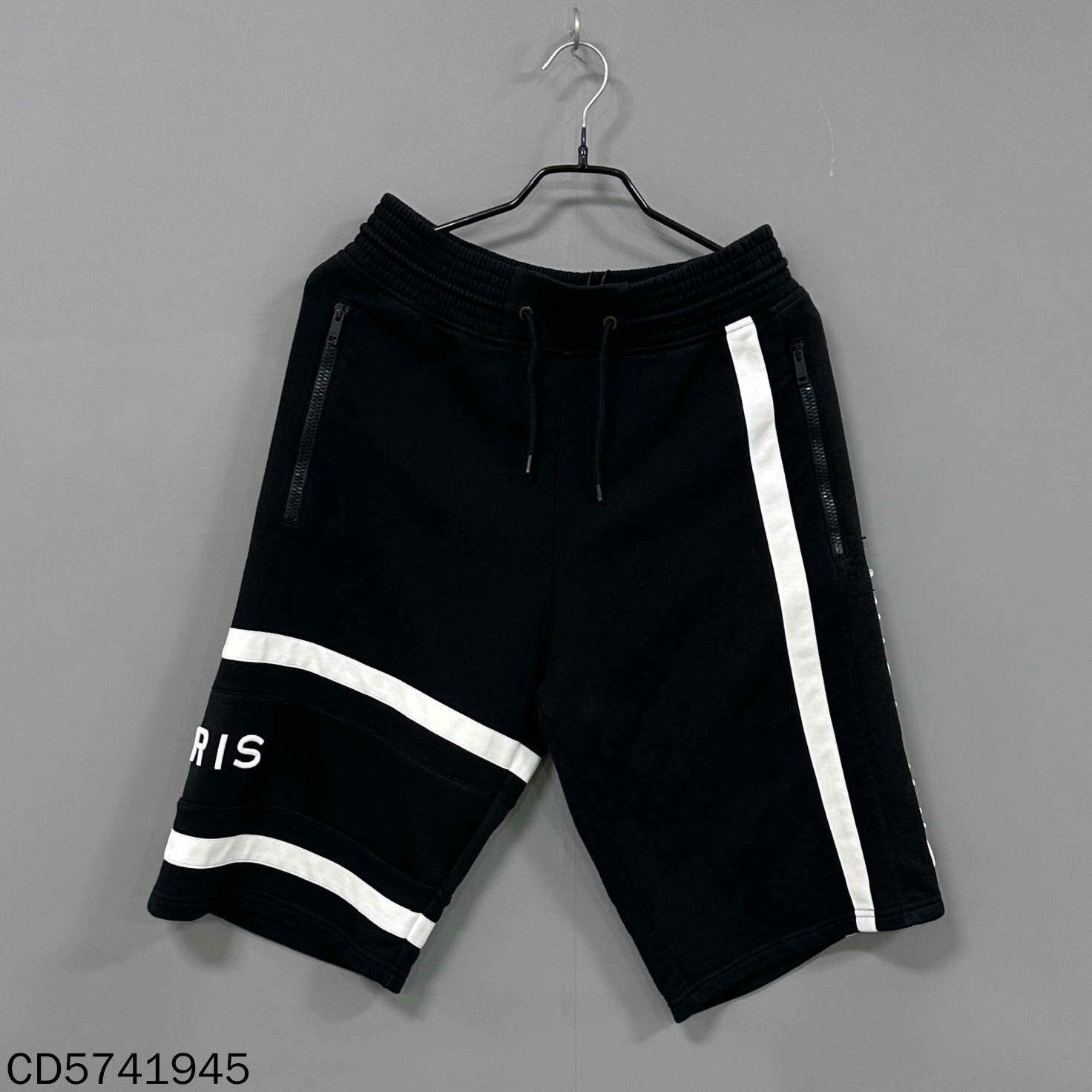 Givenchy Givenchy Retro Embroidered Shorts 28 Men Size US 28 / EU 44 - 1 Thumbnail