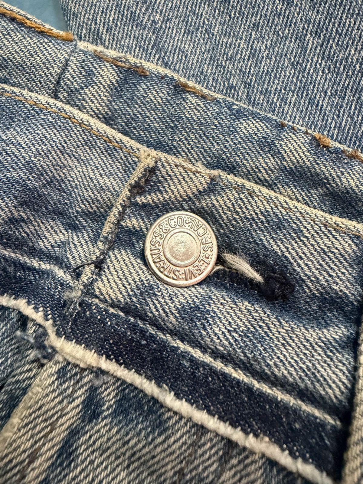 Other AW17 VETEMENTS RECONSTRUCTED DENIM Size US 34 / EU 50 - 5 Thumbnail