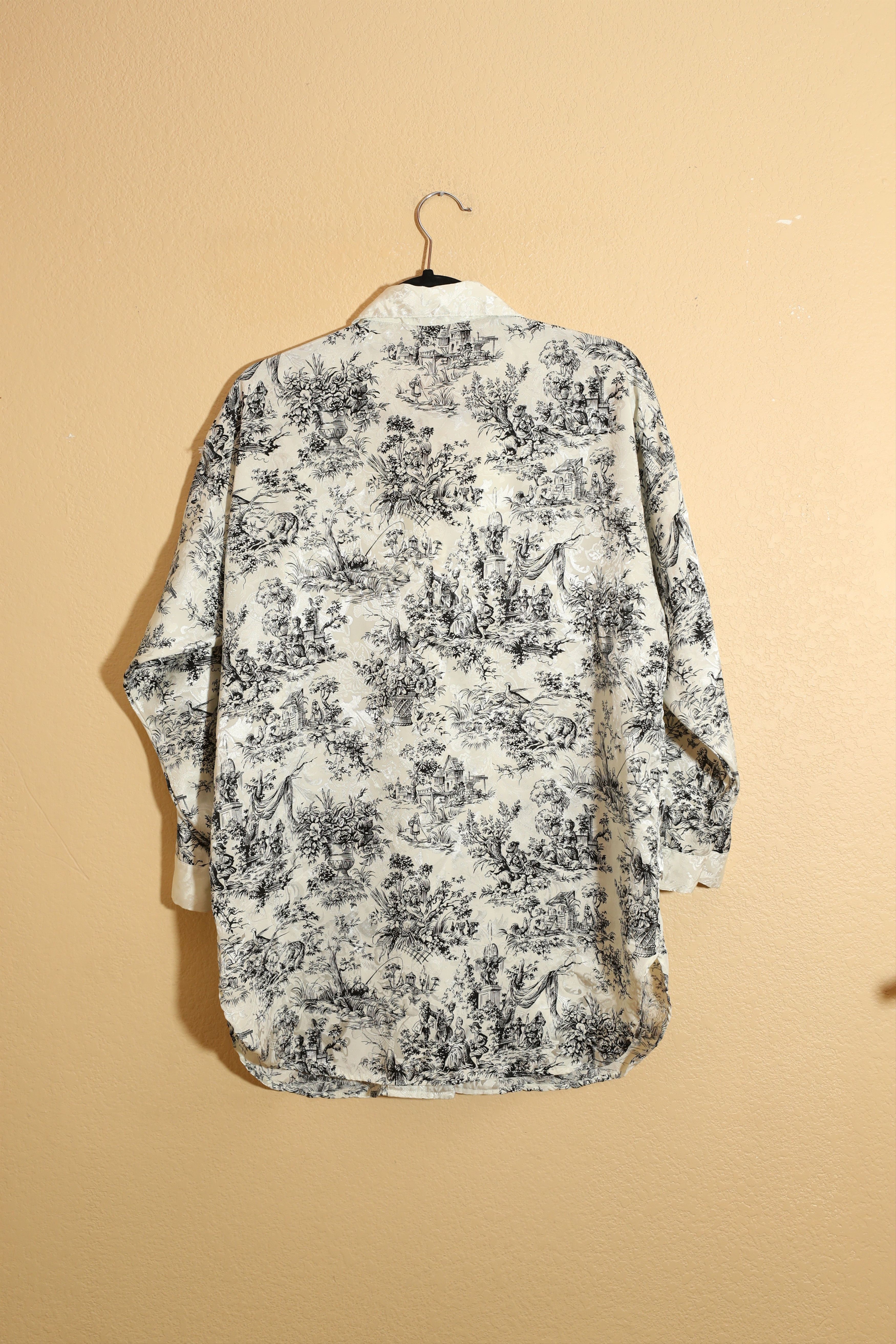 Vintage Vintage Silk Toile Print Button Up Shirt (S/P) Size S / US 4 / IT 40 - 2 Thumbnail