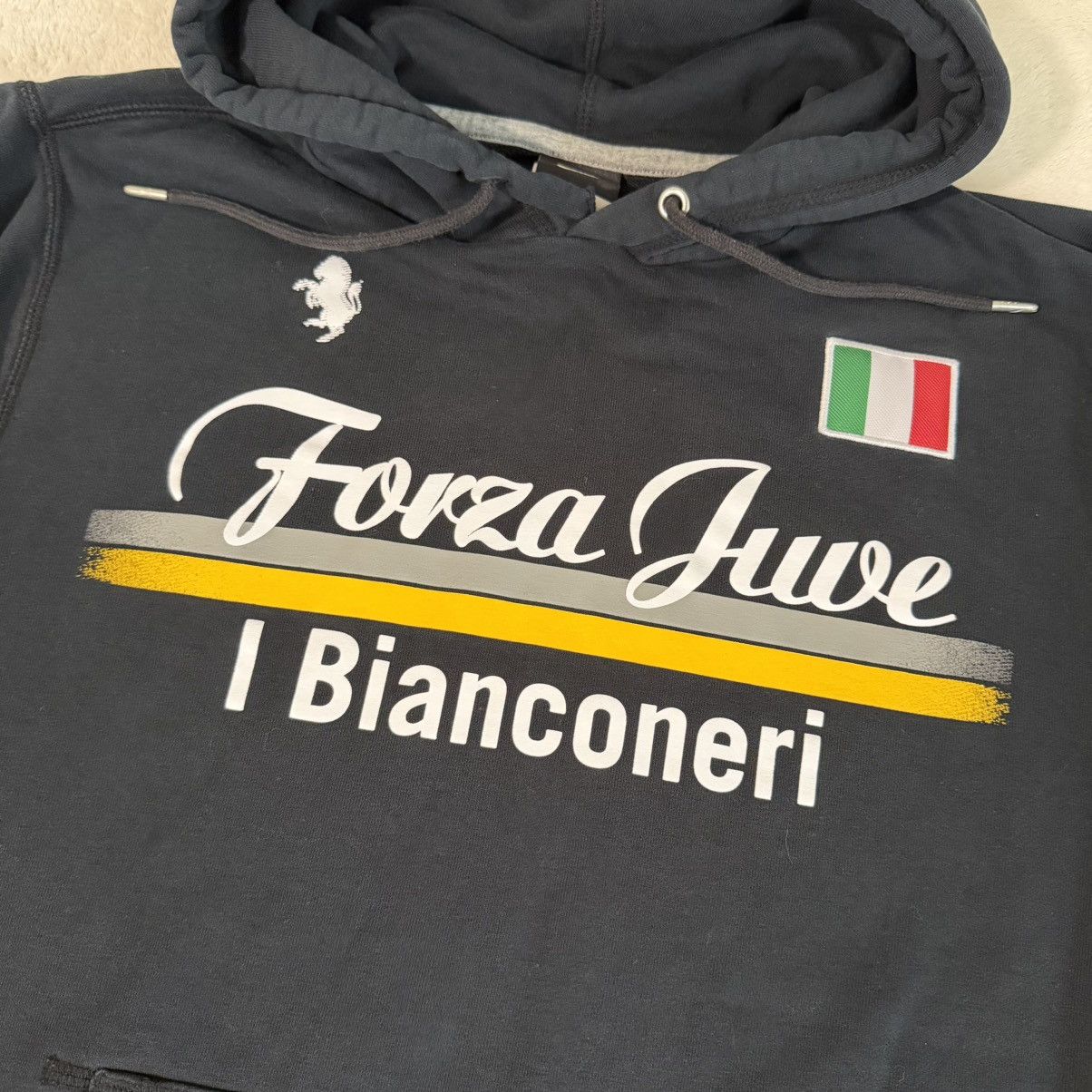 Nike 2011-12 Nike Juventus FC Forza Juve Hoodie Size US L / EU 52-54 / 3 - 3 Thumbnail