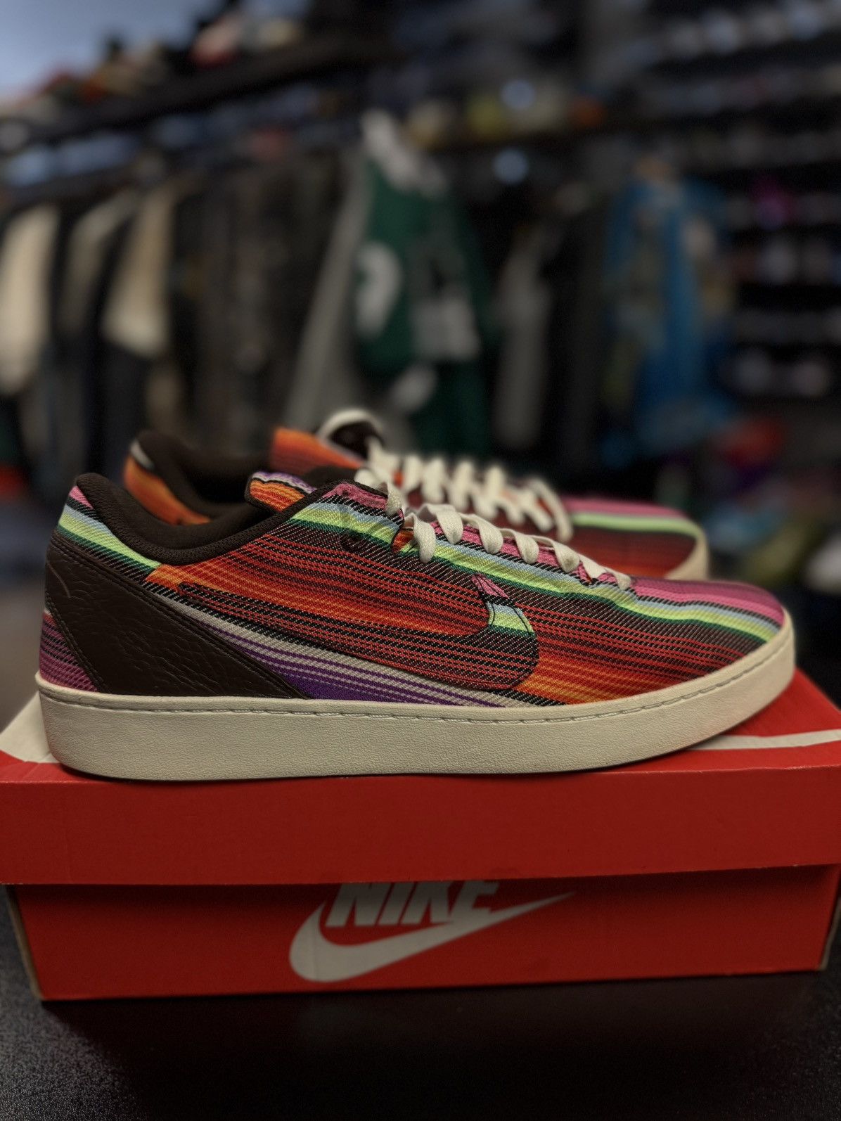 Nike Kobe 8 NSW Mexican Blanket Multicolor Size 10.5 (2013) Size US 10.5 / EU 43-44 - 2 Thumbnail