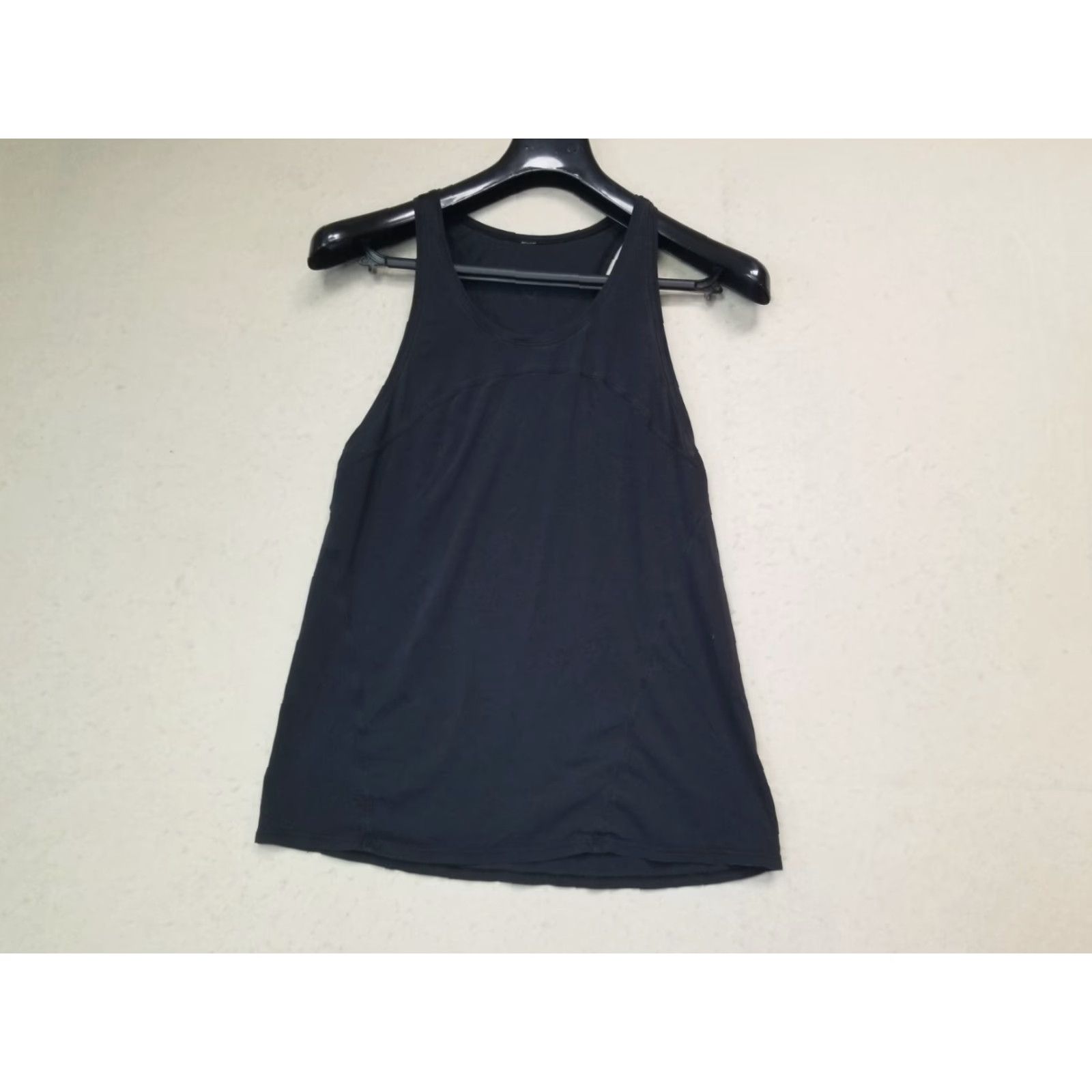 Lululemon Lululemon Tank Top Women Small Black Solid Logo See Pics No Tag Size S / US 4 / IT 40 - 2 Thumbnail
