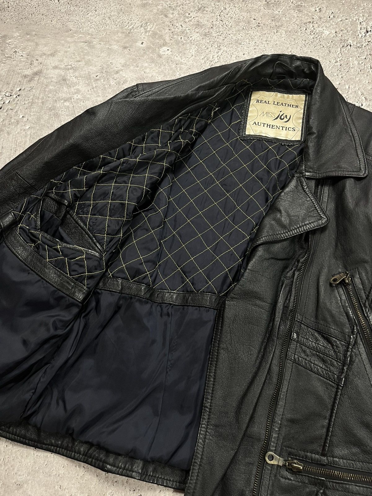 Leather Vintage Black Real Leather Biker Jacket Belted Motorcycle Size US M / EU 48-50 / 2 - 8 Thumbnail
