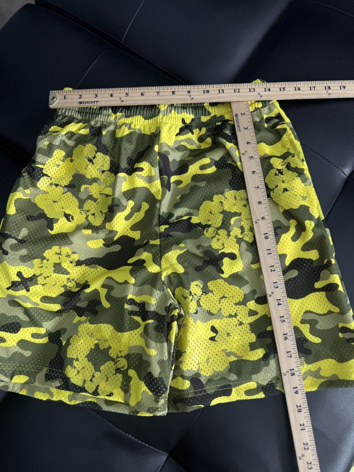 DENIM TEARS Denim Tears Mesh Summer Shorts Yellow Camo Size Small (NEW) Size US 29 - 5 Thumbnail