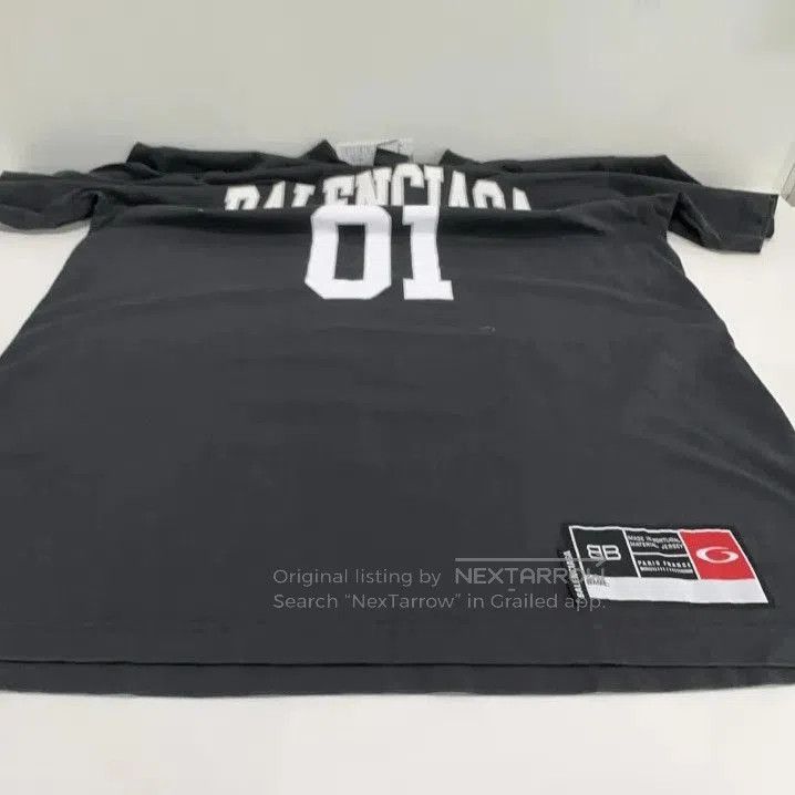 Balenciaga Balenciaga SS25 Basketball Graphic Tee for Men. Size US M / EU 48-50 / 2 - 5 Thumbnail