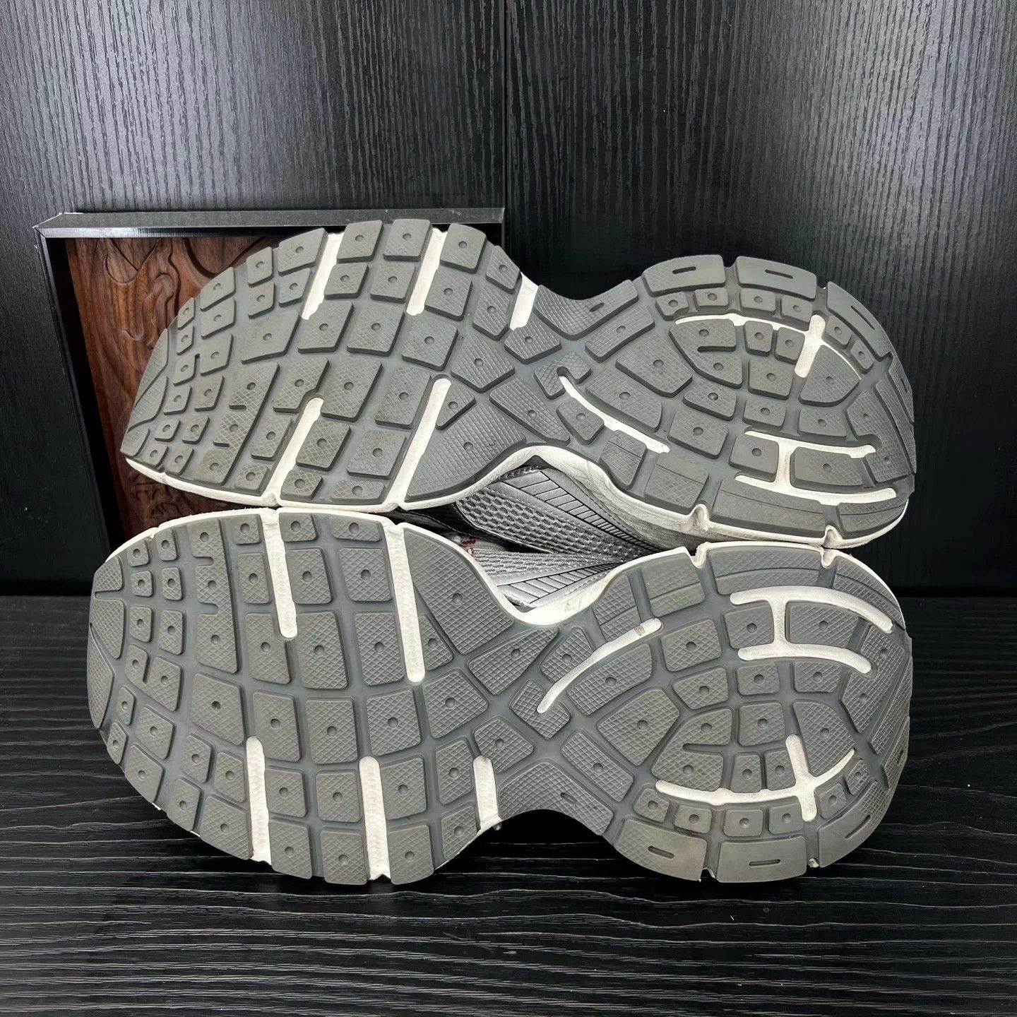 Balenciaga Balenciaga 3XL gray 43 shoes Size US 10 / EU 43 - 7 Thumbnail