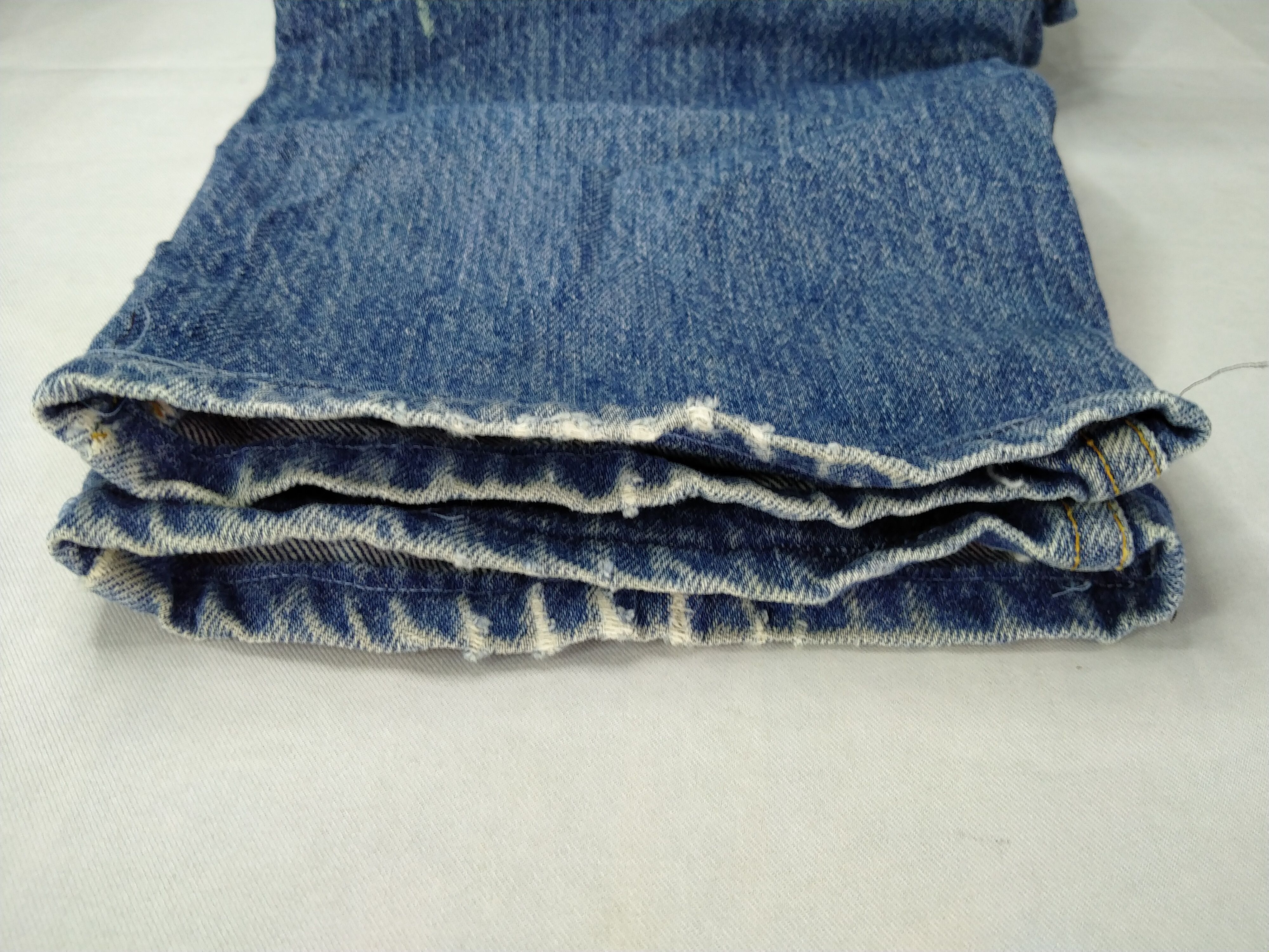 Levi's Relaxed Fit Vintage Levi's 550 33x27.5 Denim -JN340 Size US 33 - 14 Thumbnail