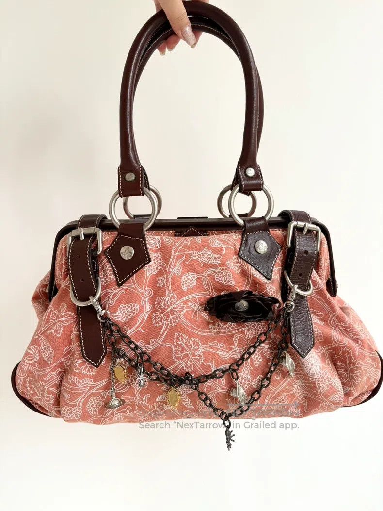 Vivienne Westwood Vivienne Westwood size os Fabric Embroidered Large tote Bag Size ONE SIZE - 1 Thumbnail