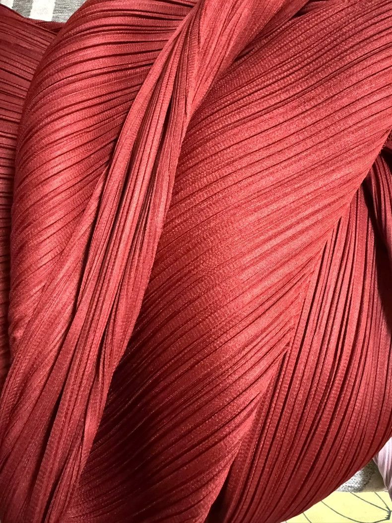 Issey Miyake Issey Miyake size:one size Red pleated dress Size XS / US 0-2 / IT 36-38 - 2 Thumbnail