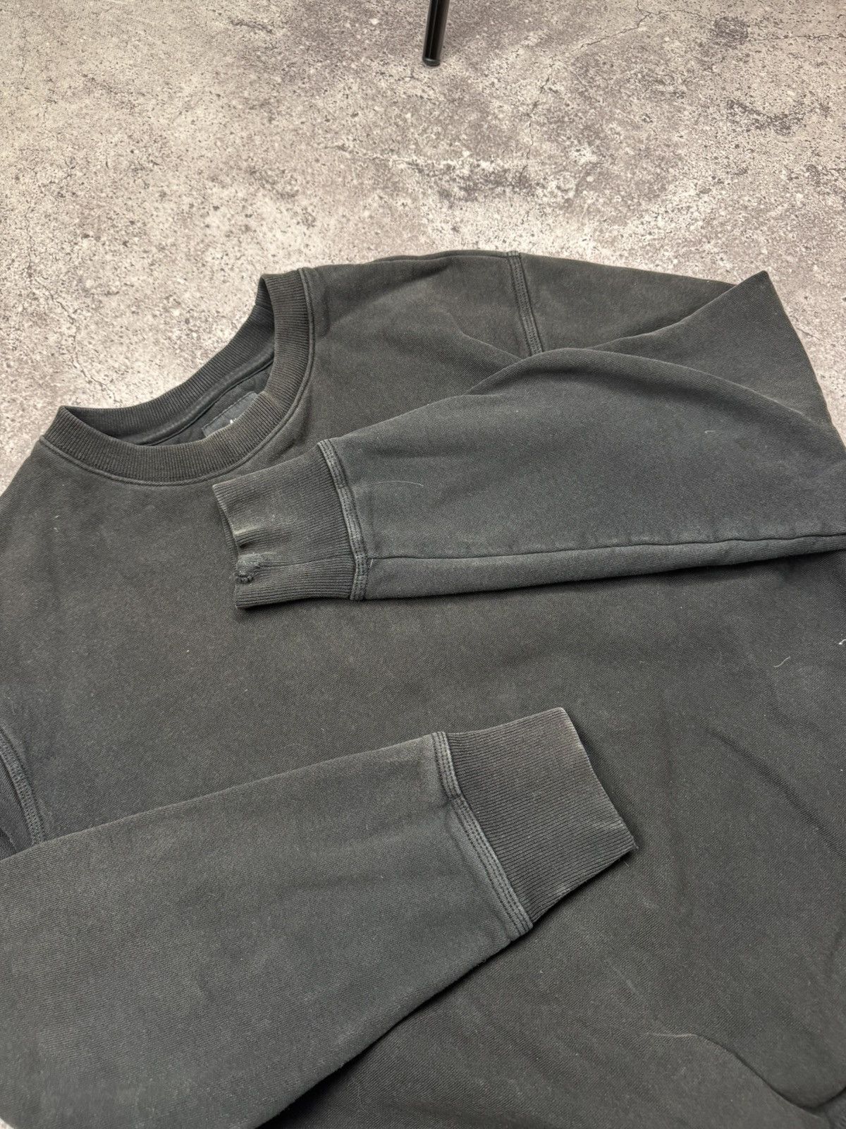 Stussy Vintage Stussy Y2K Faded Distressed Boxy Sweatshirt Japanese Size US S / EU 44-46 / 1 - 4 Thumbnail