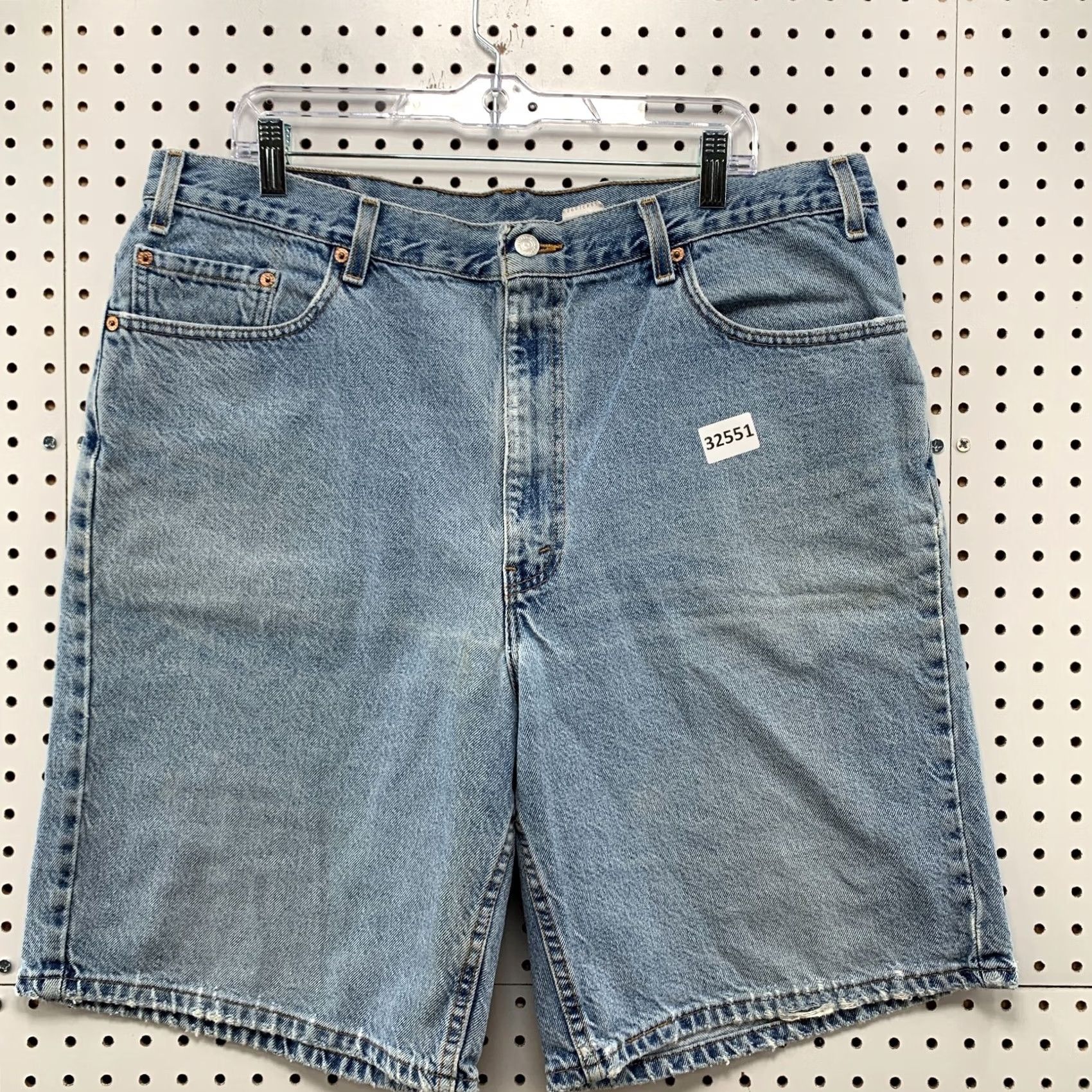 Levi's VINTAGE Levi's 550 Denim Shorts Mens 38x10 Blue Made USA JORTS 90s Bermuda 10in Inseam Mens Size US 38 / EU 54 - 2 Thumbnail